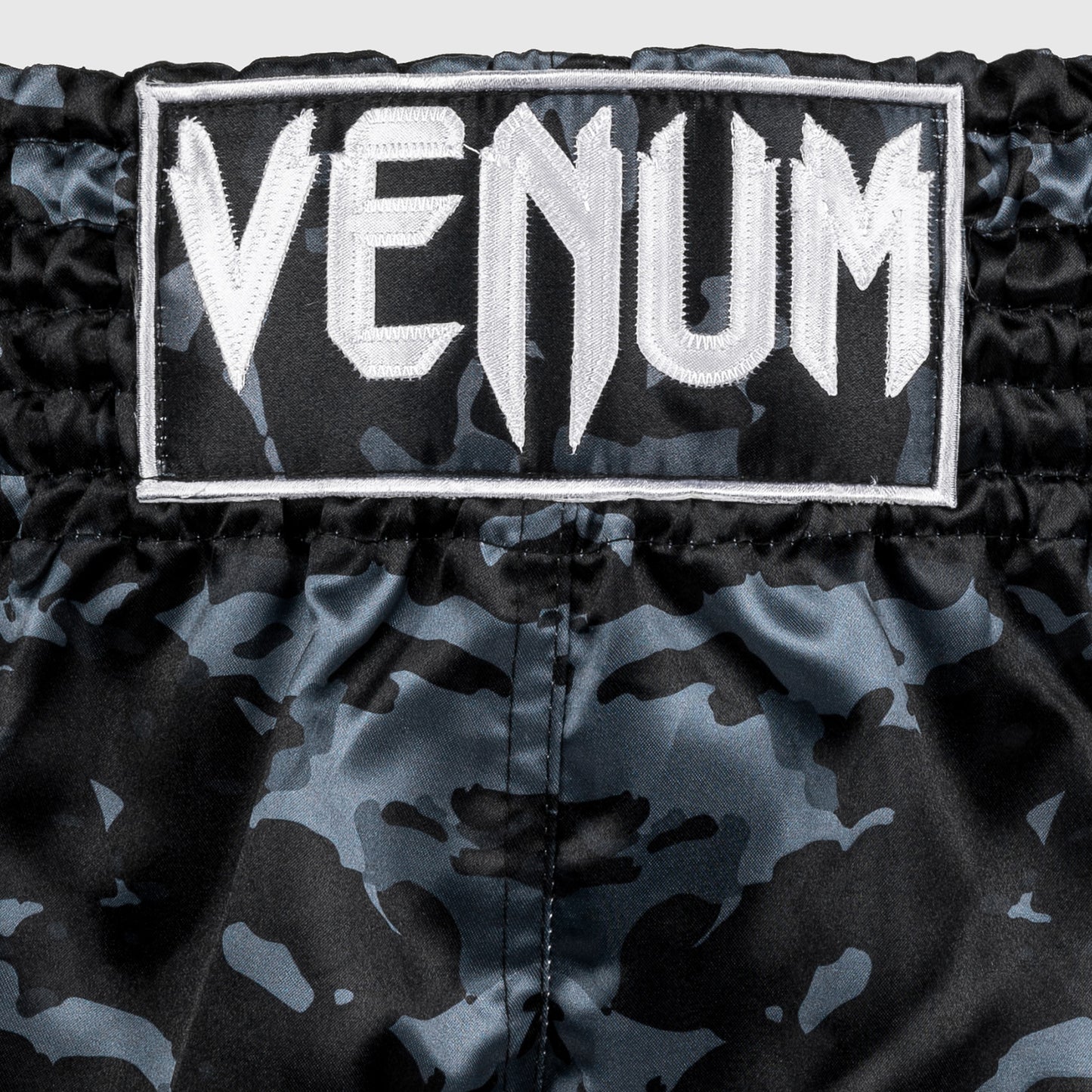 Venum Classic 무에타이 쇼츠 – 다크 카모