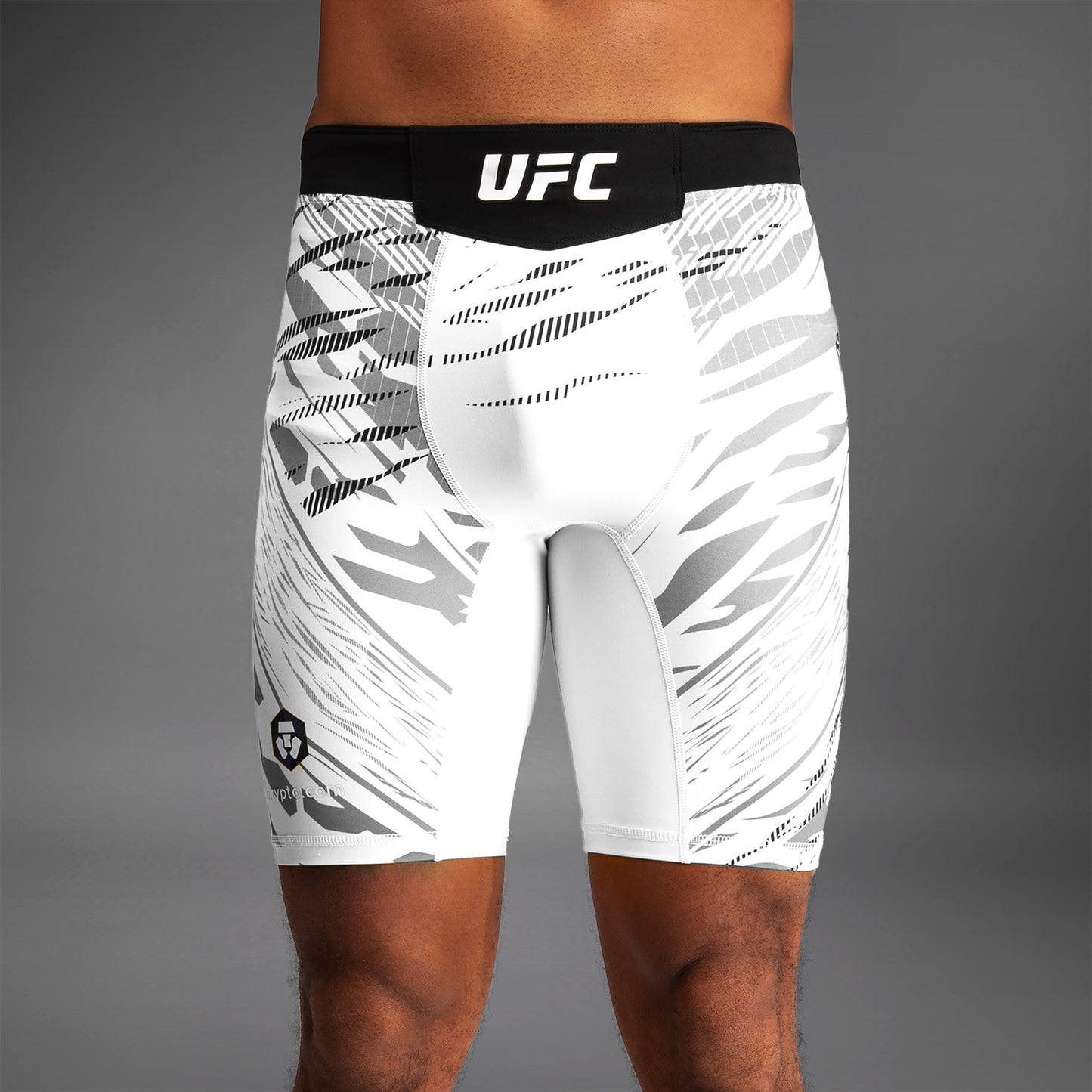 UFC Fusion by Venum Authentic Fight Night 남성용 발리 투도 쇼츠 – 화이트