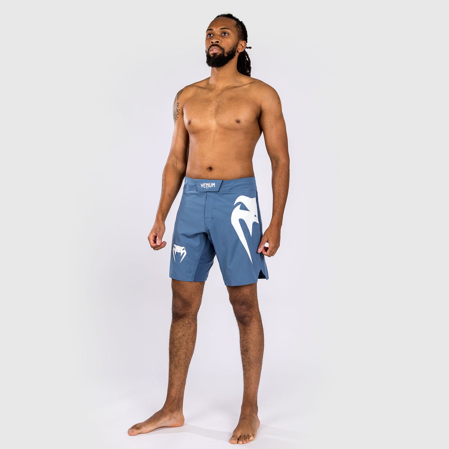 Venum Light 5.0 파이트 쇼츠 – 블루/화이트