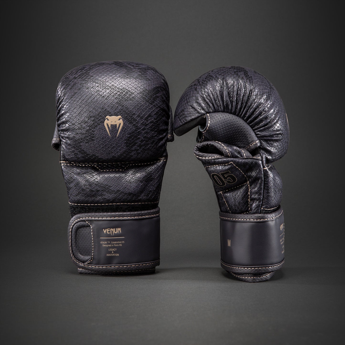 Venum Impact Evo Scales MMA 스파링 글러브 – 다크 퍼플
