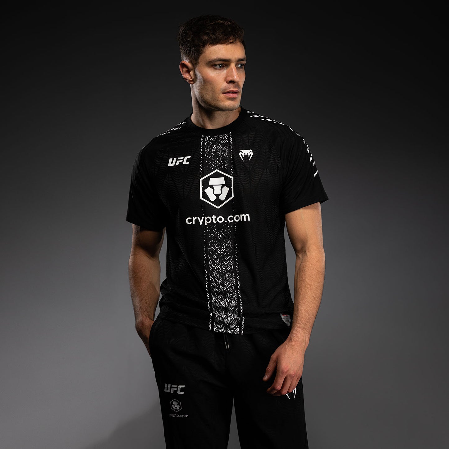 남성용 UFC Zenith by Venum 블랙 어센틱 파이트 나이트 워크아웃 저지