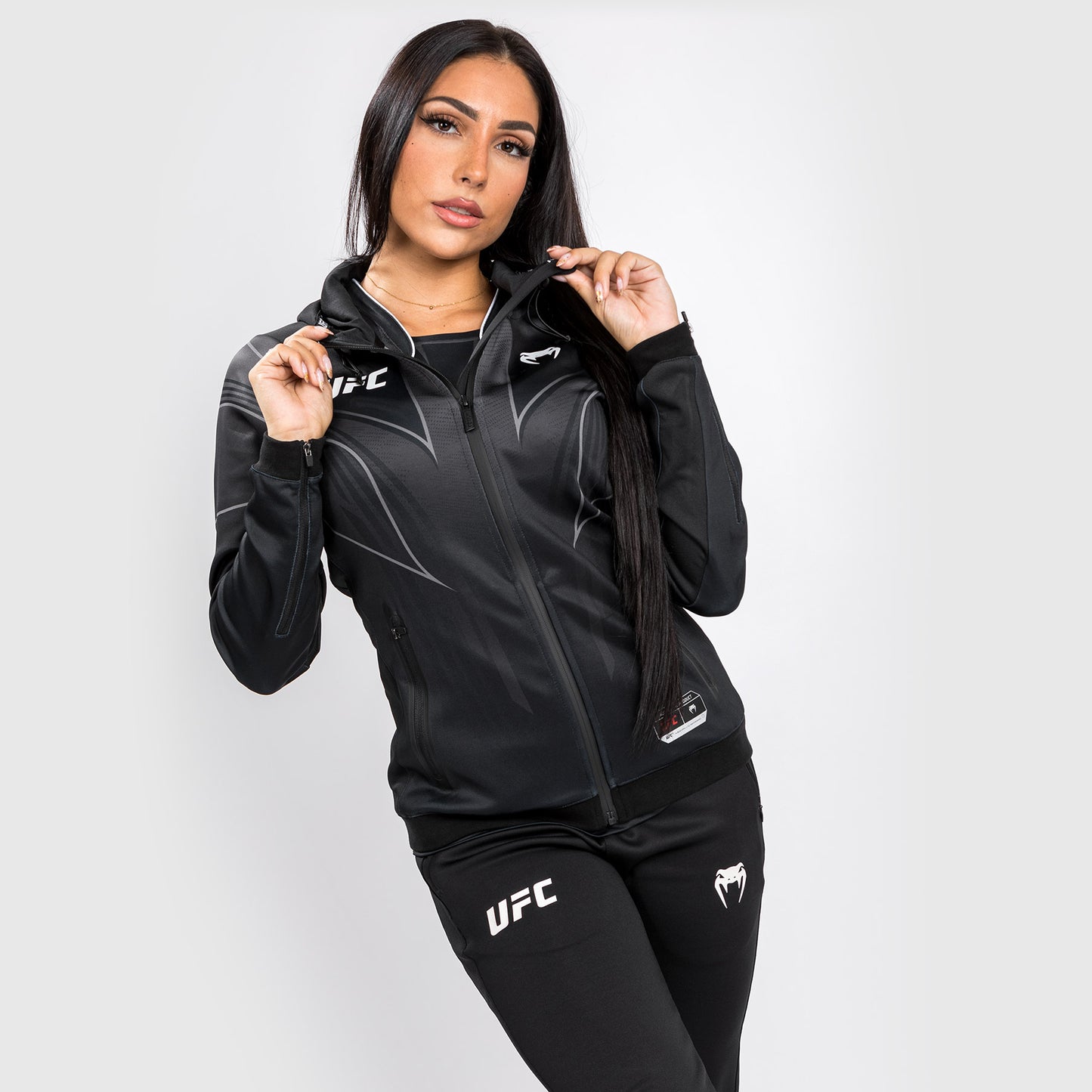 UFC Venum Authentic Fight Night 2.0 여성용 워크아웃 후디 – 블랙