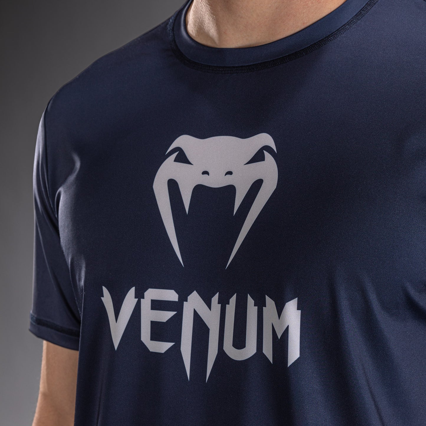 Venum Classic Dry Tech 티셔츠 - 네이비 블루/화이트
