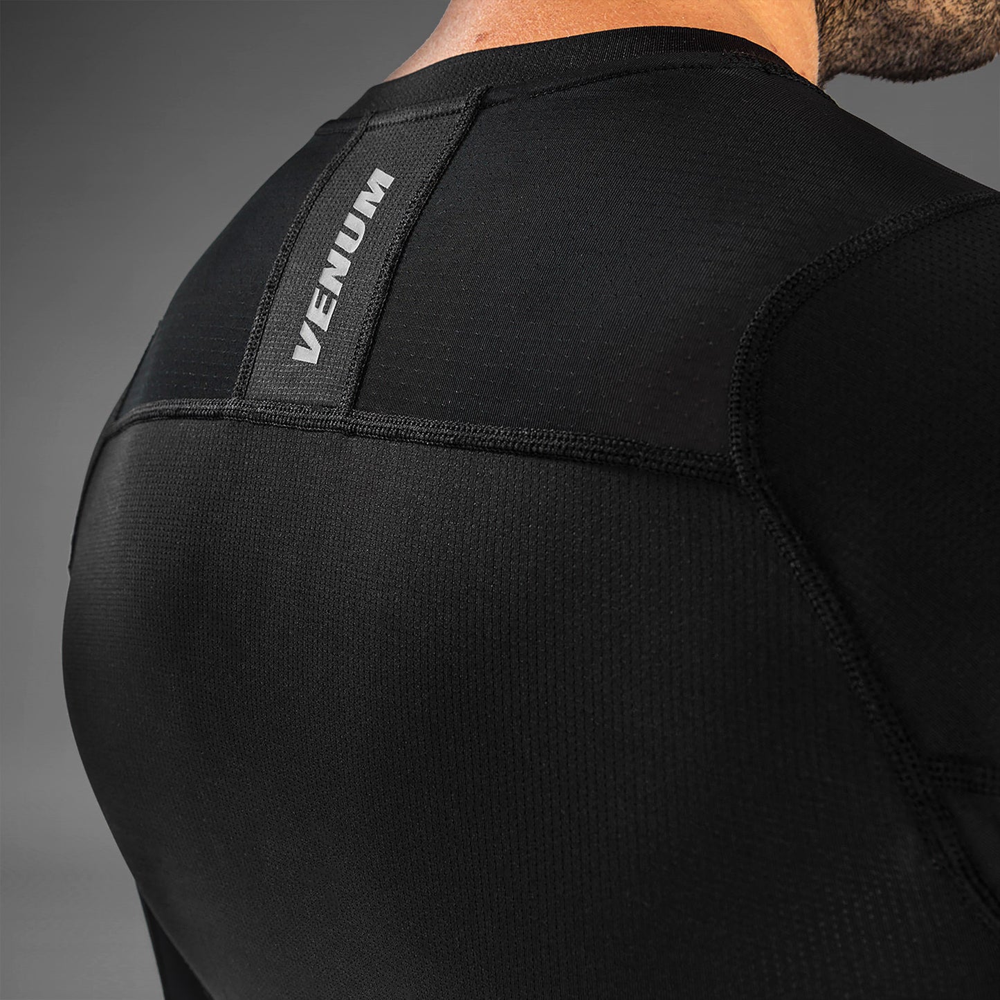 Venum G-Fit Air 래쉬가드 긴팔 – 블랙