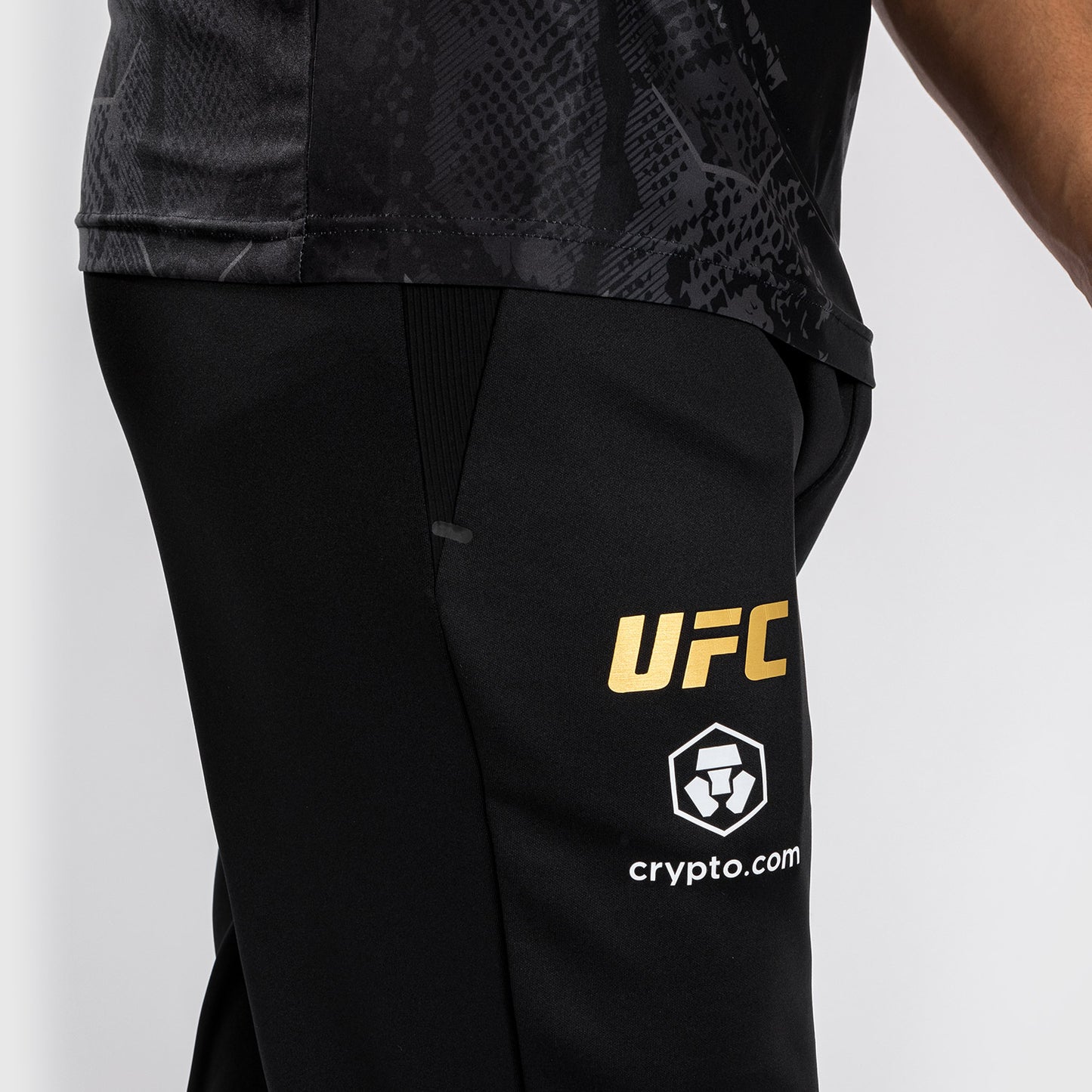 UFC Adrenaline by Venum Authentic Fight Night 남성용 워크아웃 팬츠 – 챔피언