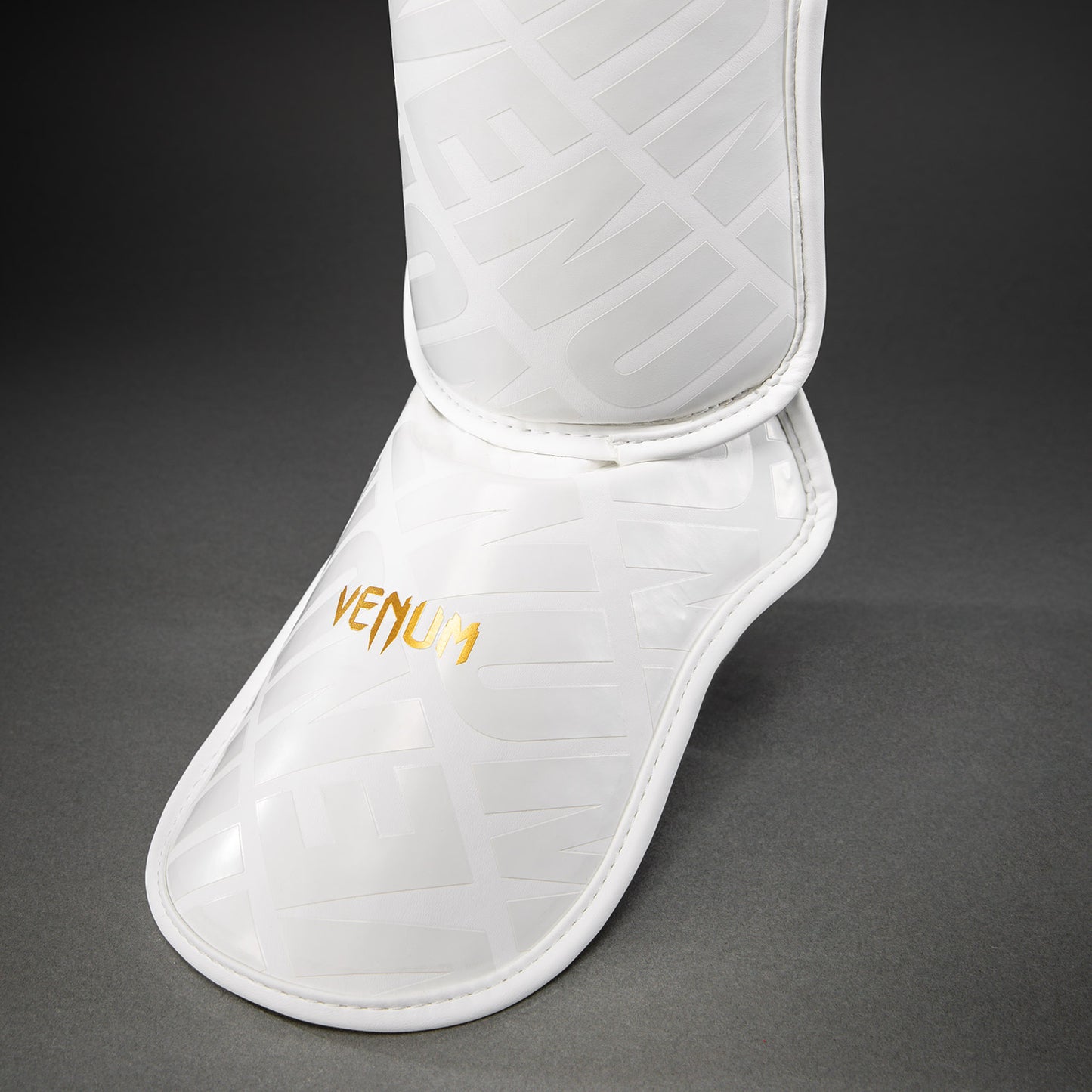 Venum Contender 1.5 XT 3D 정강이 보호대 - 화이트/골드