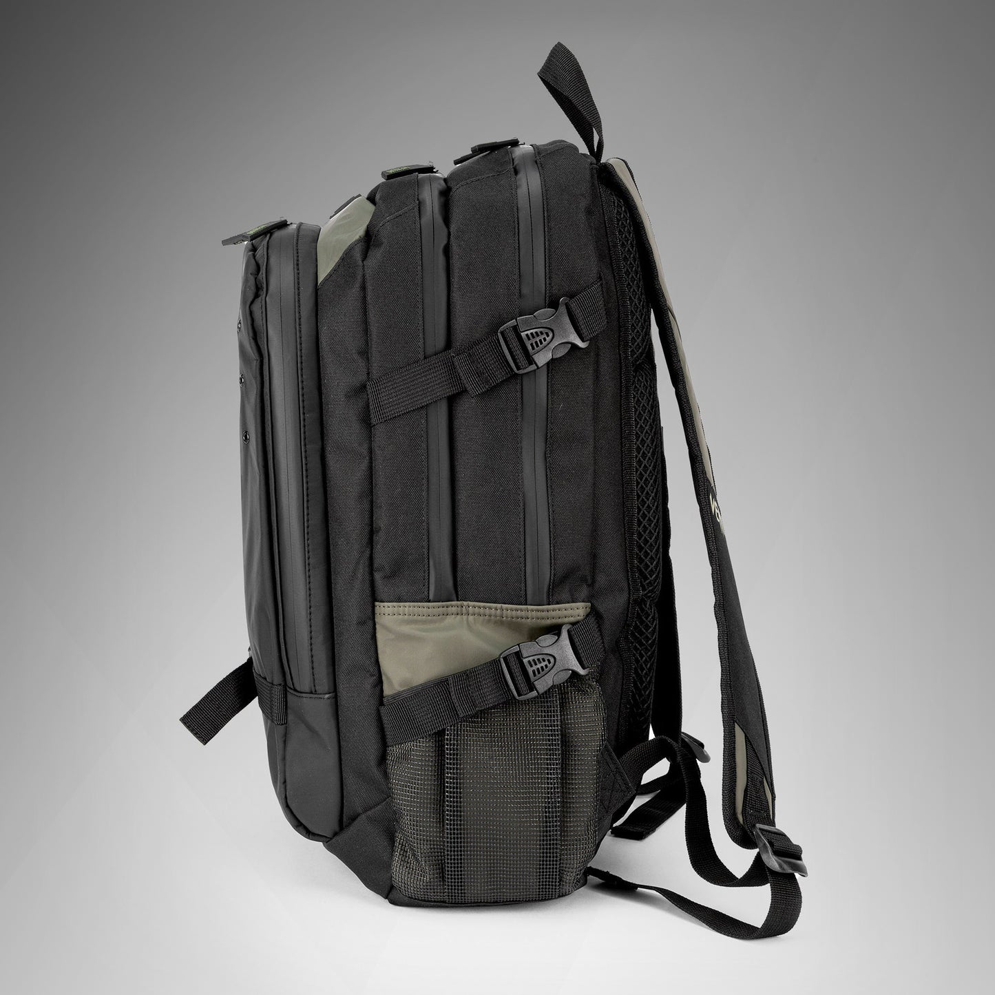 Venum Challenger Pro Evo 백팩 (20-25L) – 카키/블랙