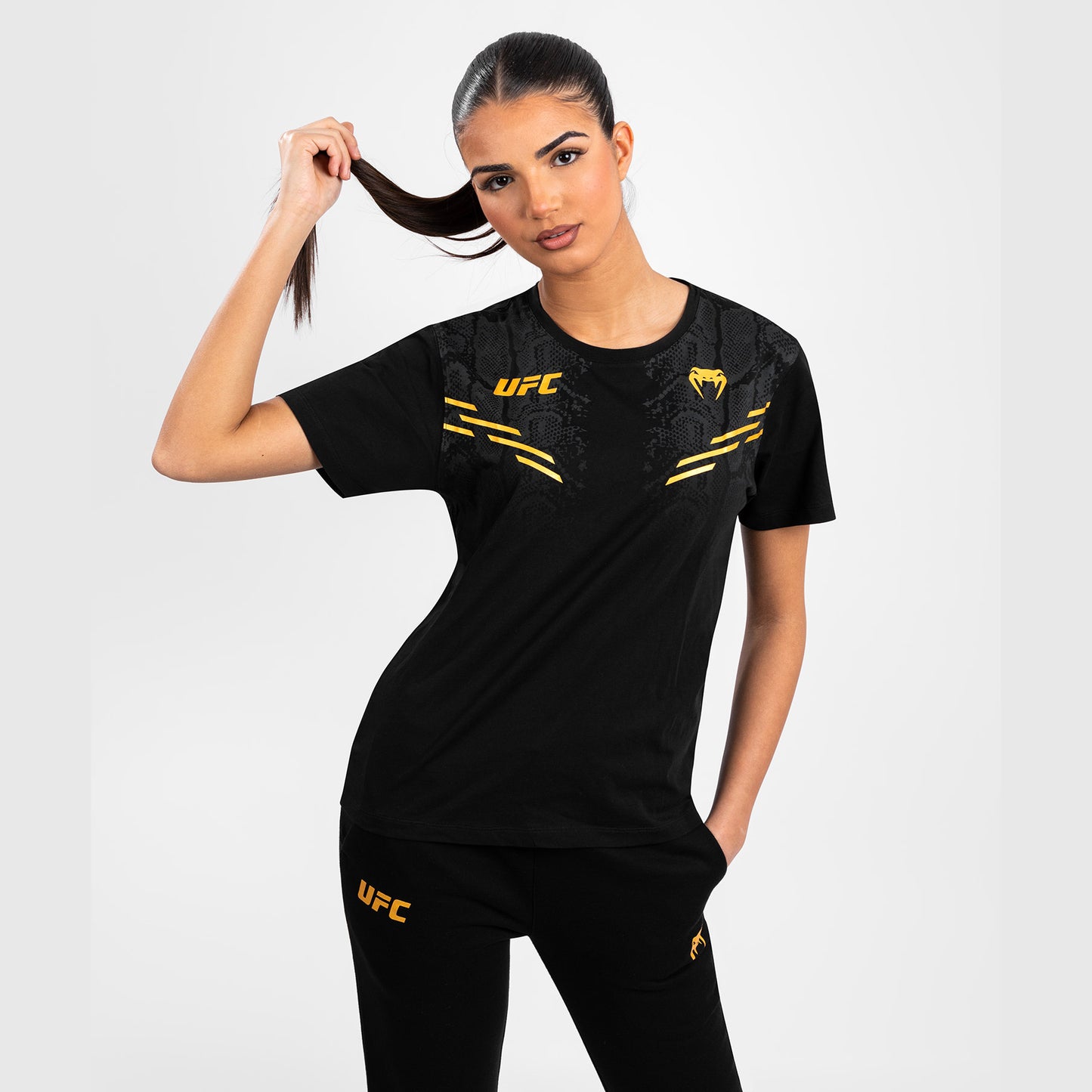 UFC Adrenaline by Venum Replica 여성용 반팔 티셔츠 – 챔피언