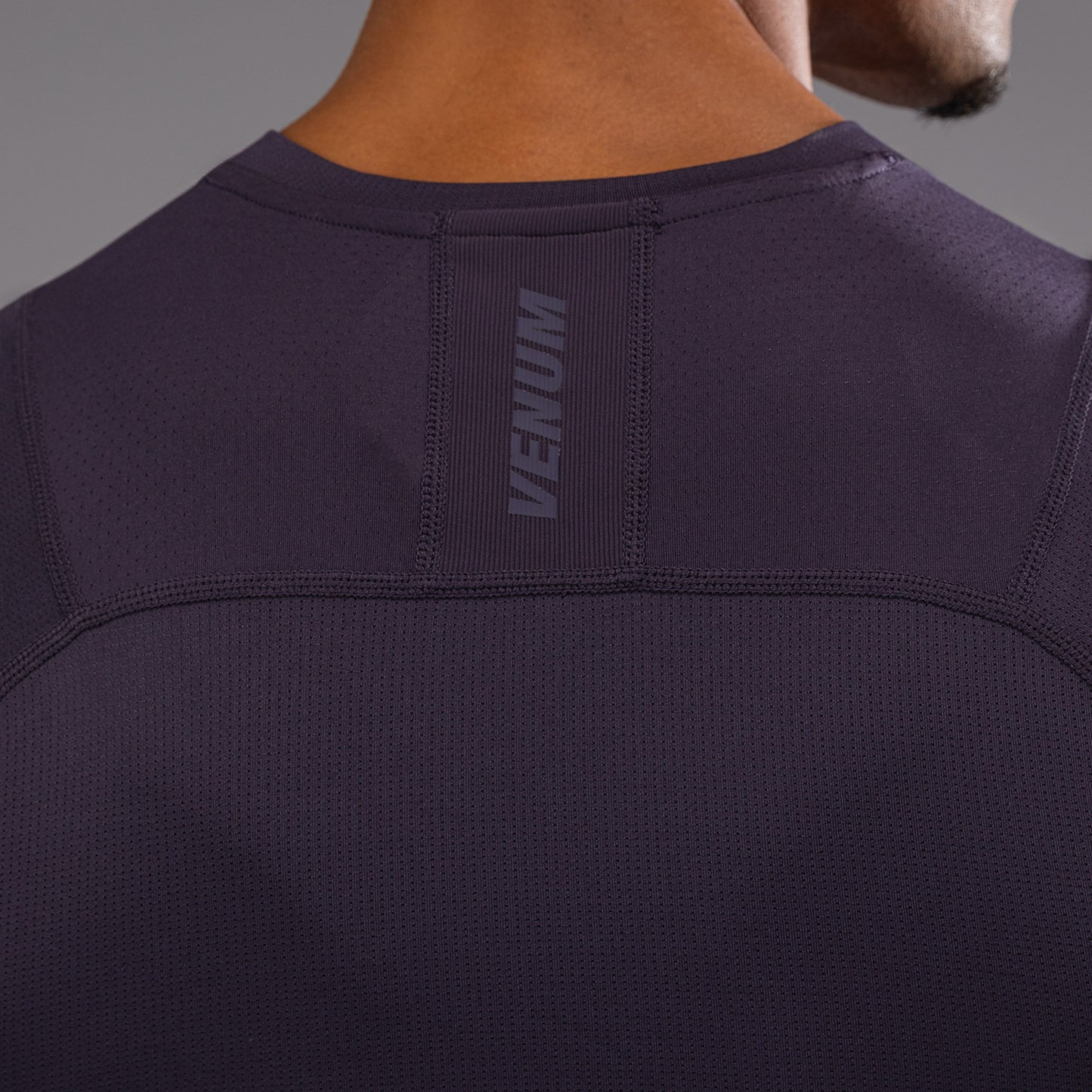 Venum G-Fit Air 남성용 민소매 래쉬가드 – 다크 퍼플
