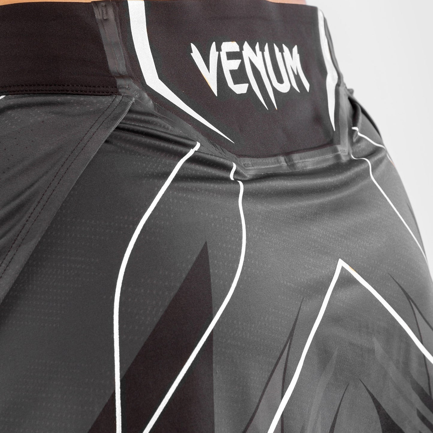 UFC Venum Authentic Fight Night 여성용 스커트 – 블랙