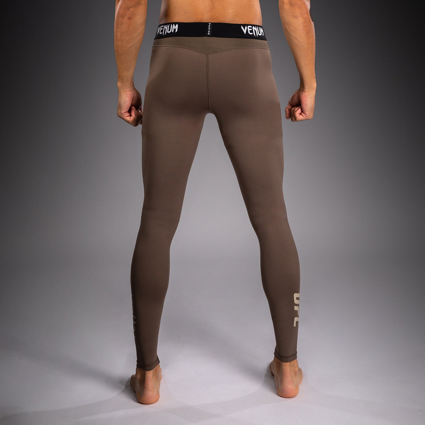 Venum UFC Unity by Venum Authentic Fight Week 남성 기능성 컴프레션 타이츠 - 브라운
