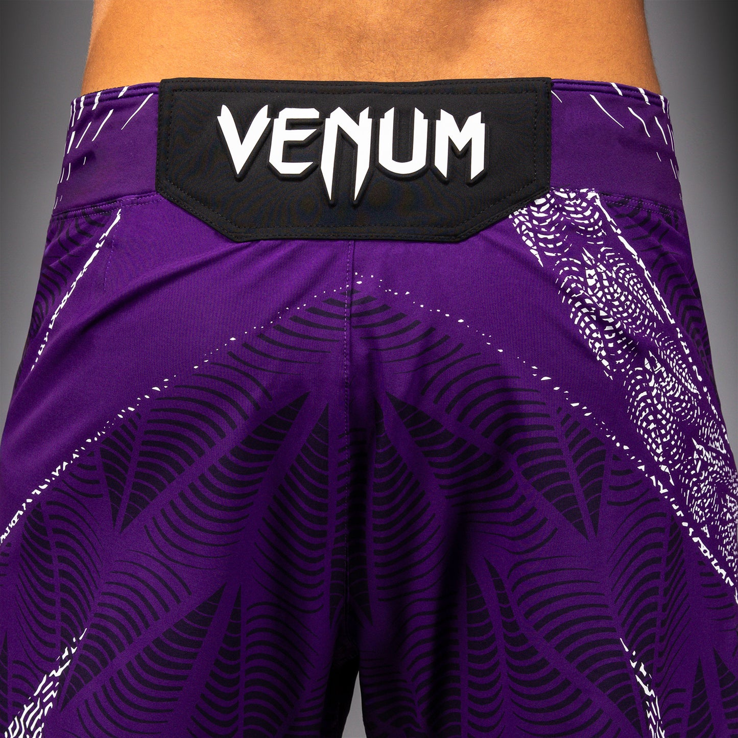 남성용 UFC Zenith by Venum 퍼플 어센틱 파이트 나이트 쇼츠 핏 파이트 쇼츠