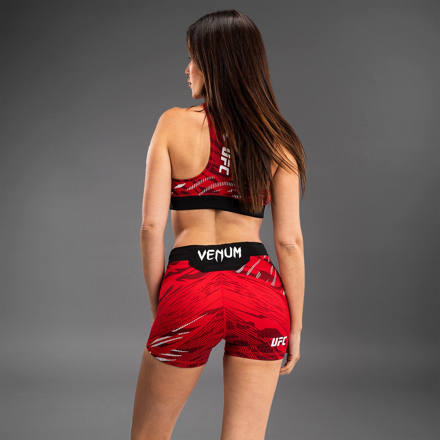 UFC Fusion by Venum 여성용 발리 투도 쇼츠 – 숏 핏 – 레드