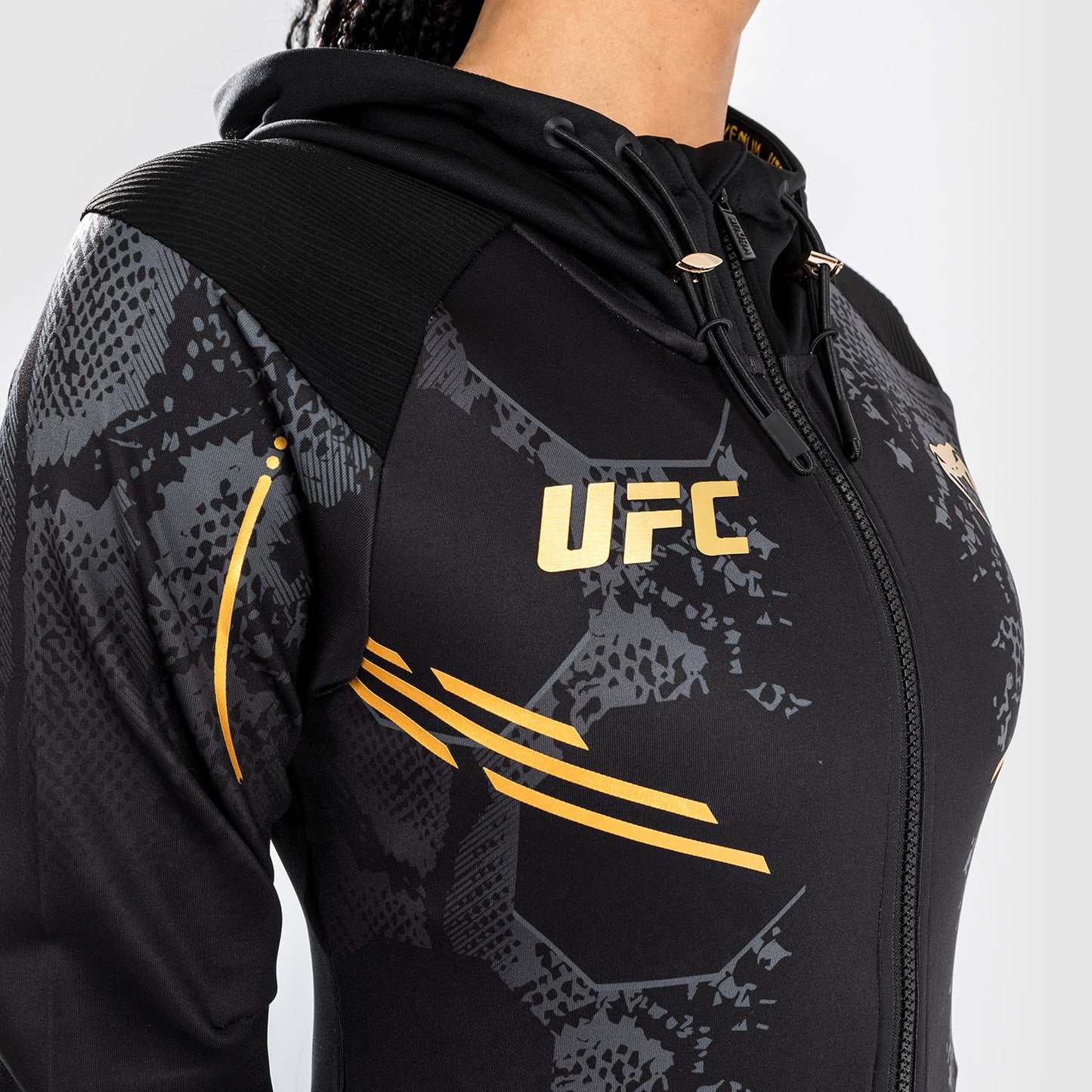 UFC Adrenaline by Venum Authentic Fight Night 여성용 워크아웃 후디 – 챔피언