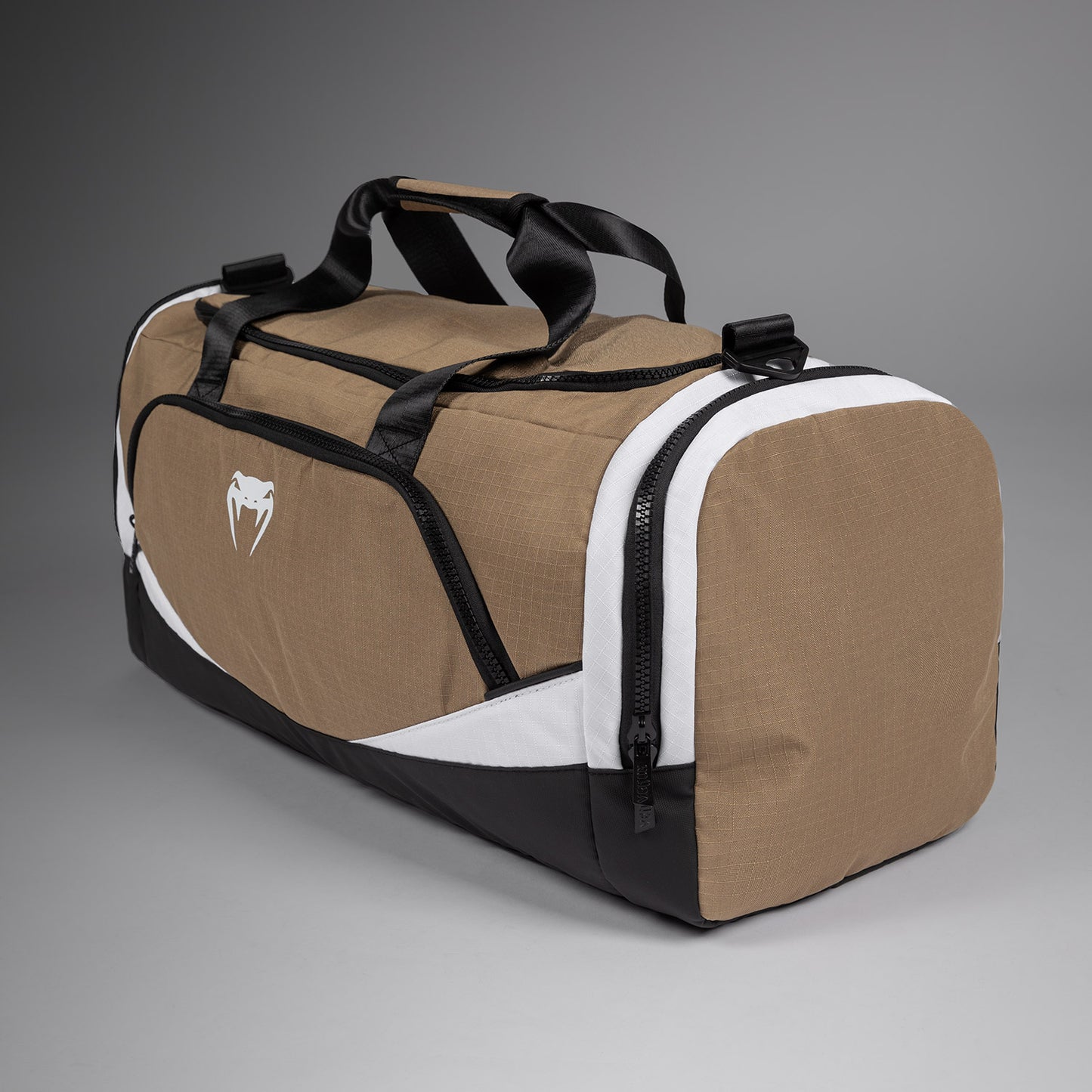 Venum Evo 2 XTrem Ripstop 더플 스포츠백 (55-63L) – 듄