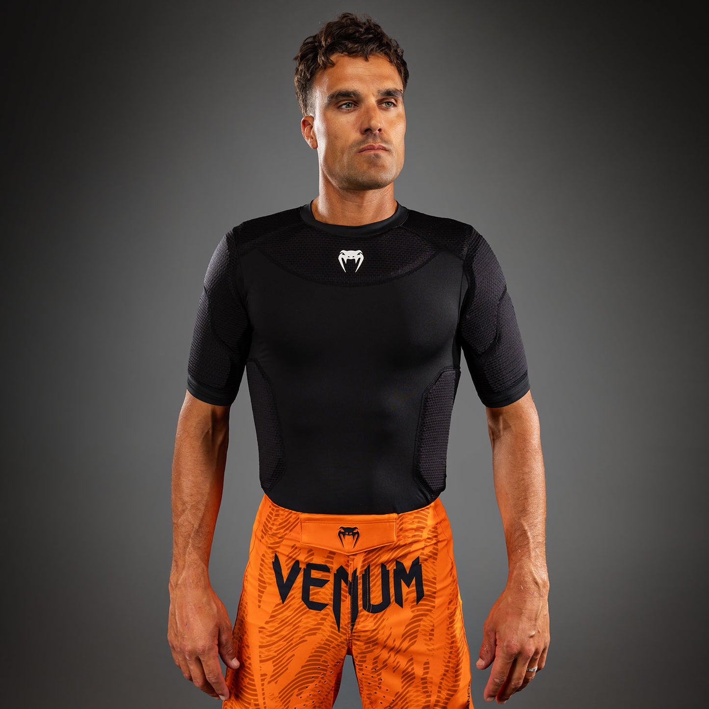 Venum MX Basics 프로텍션 티셔츠 - 블랙/화이트