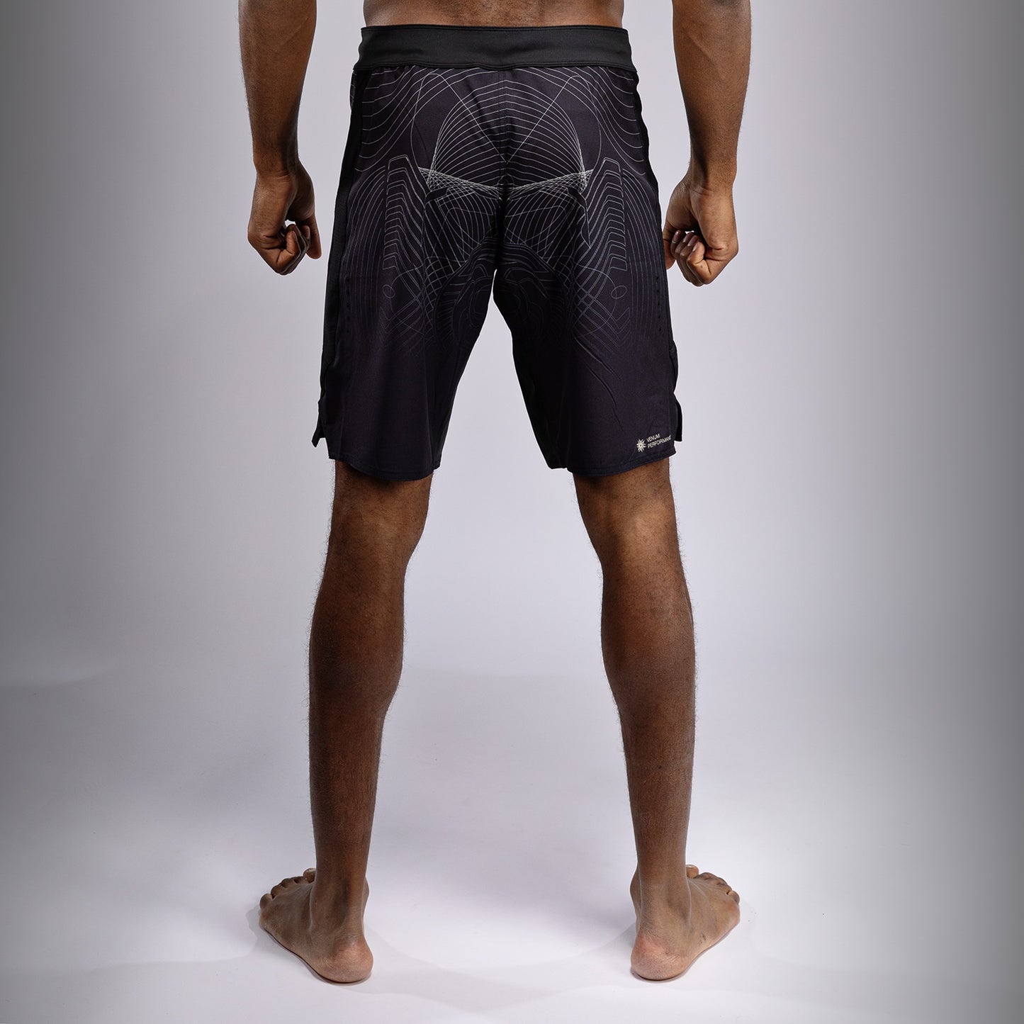 Venum G-Fit Air 남성용 파이트 쇼츠 – 딥 블랙/데저트 샌드