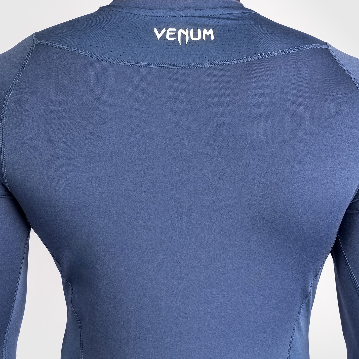 Venum Attack 남성용 긴팔 래쉬가드 – 네이비 블루