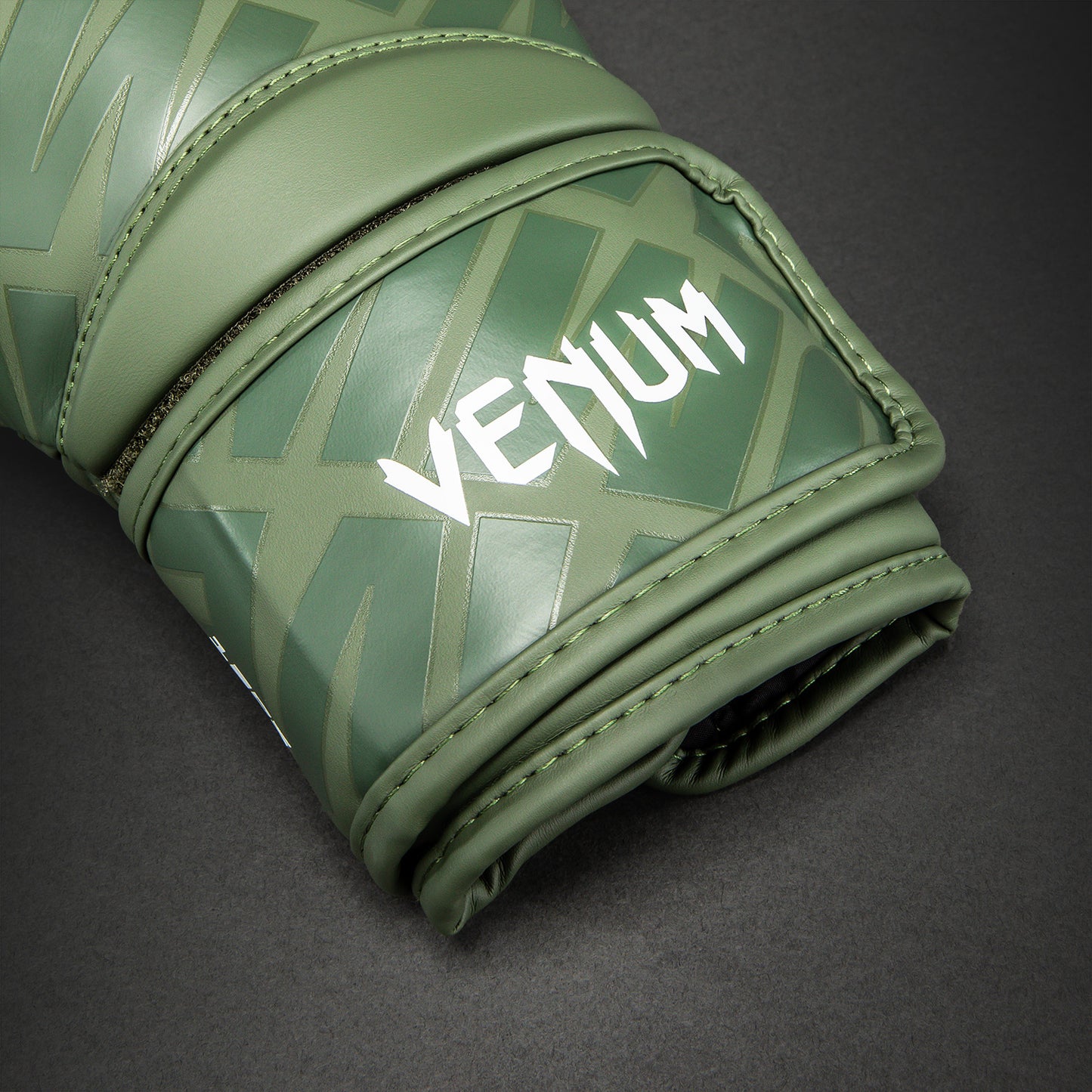 Venum Contender 1.5 XT 3D 복싱 글러브 - 카키