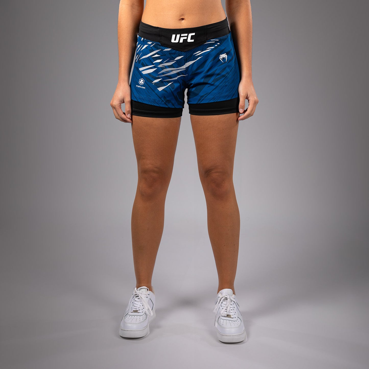 UFC Fusion by Venum 여성용 파이트 쇼츠 – 블루