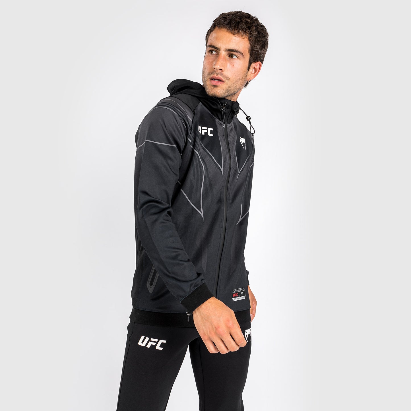 UFC Venum Authentic Fight Night 2.0 키트 by Venum 남성용 워크아웃 후디 – 블랙