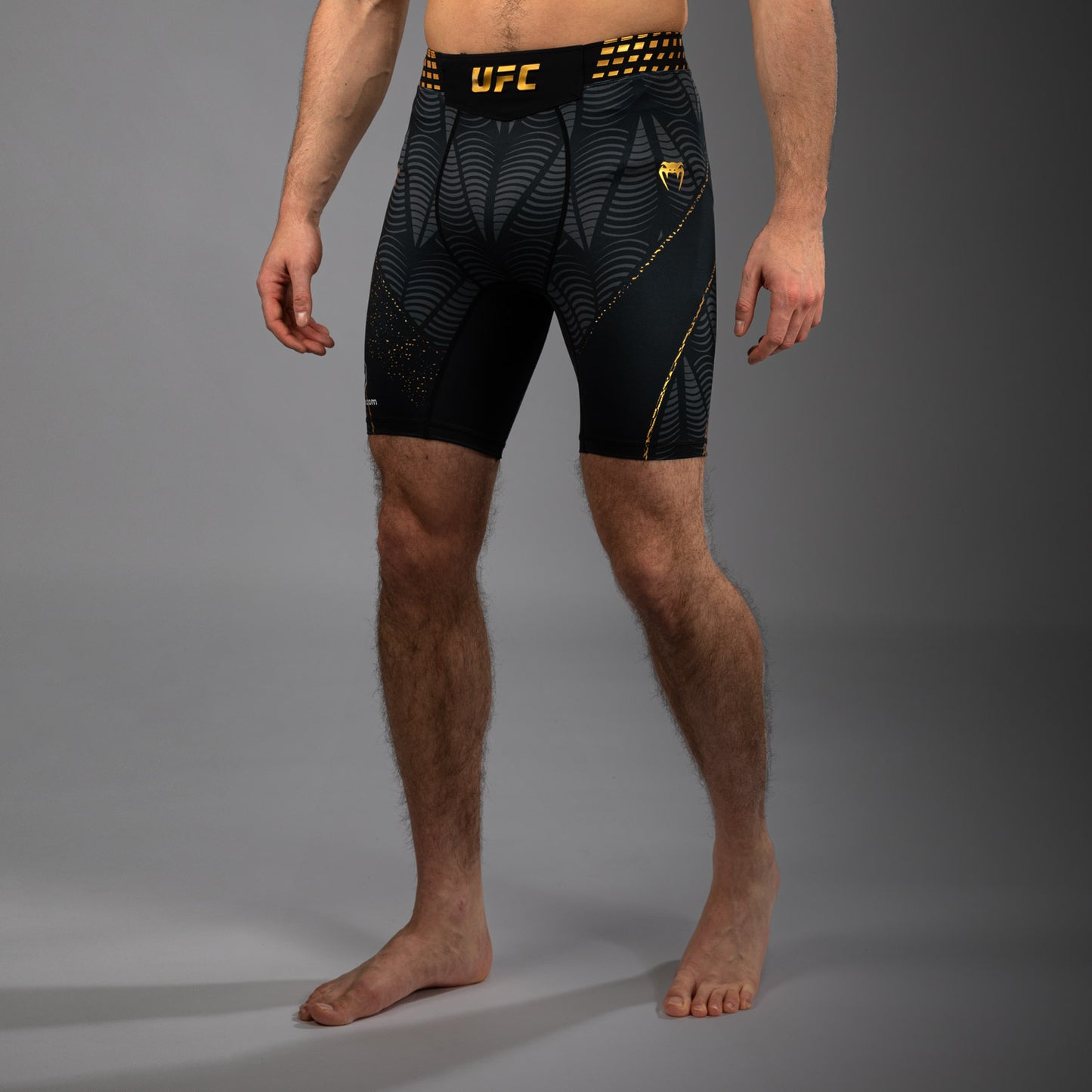 남성용 UFC Zenith by Venum Champion 오센틱 파이트 나이트 발리 투도 쇼츠