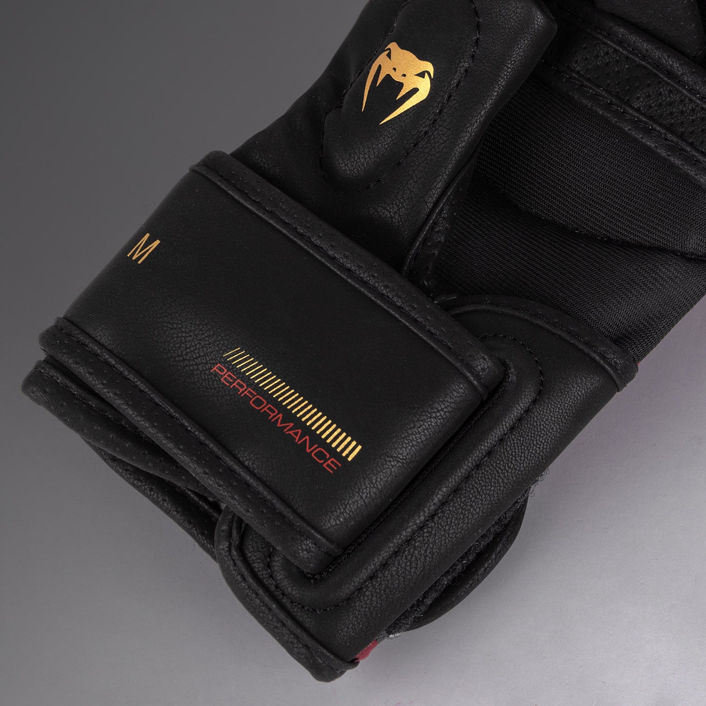 Venum Tactical XT 스파링 글러브 – 블랙/버건디/골드