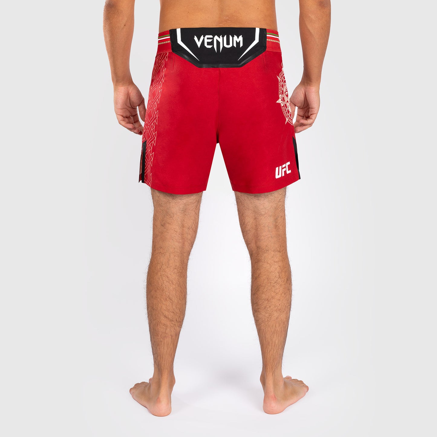 Noche UFC by Venum Authentic Fight Night 남성용 파이트 쇼츠 – 숏 핏 – 레드