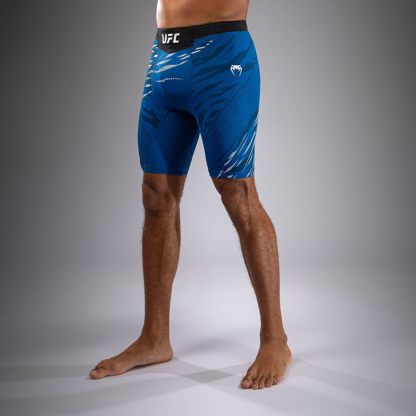 UFC Fusion by Venum Authentic Fight Night 남성용 발리 투도 쇼츠 – 블루