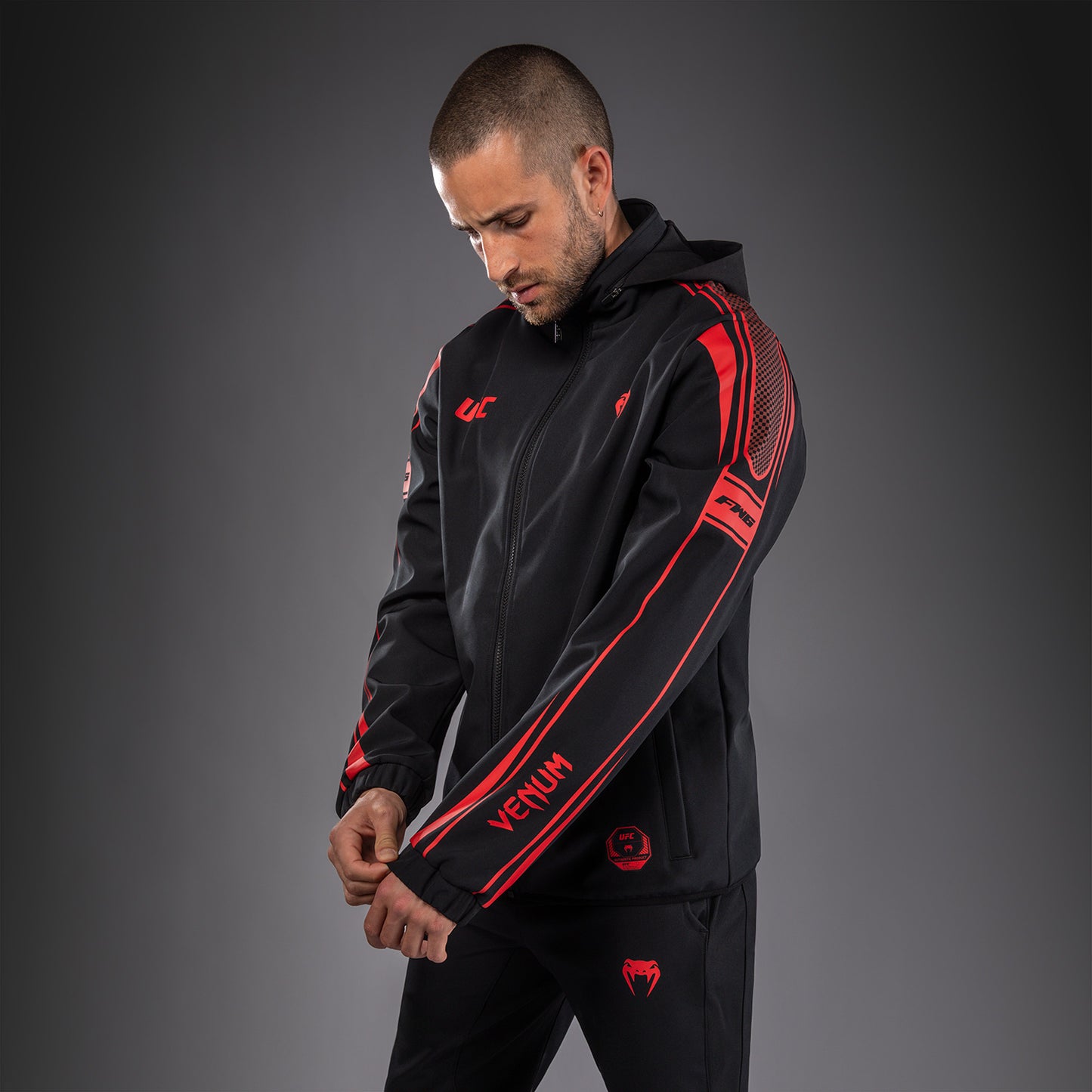 Venum UFC Unity by Venum Authentic Fight Week 남성 집업 후디 - 블랙