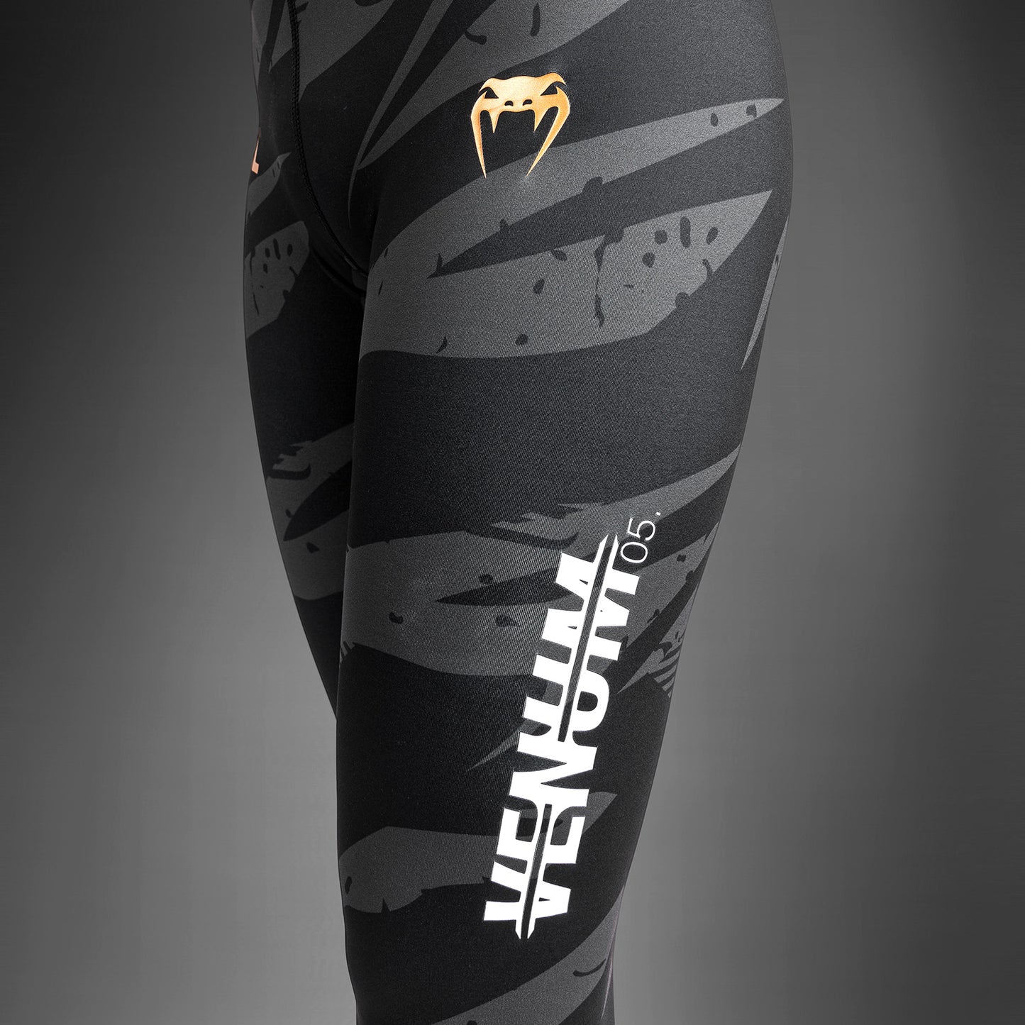 UFC Adrenaline by Venum Fight Week 여성용 퍼포먼스 타이트 – 어반 카모