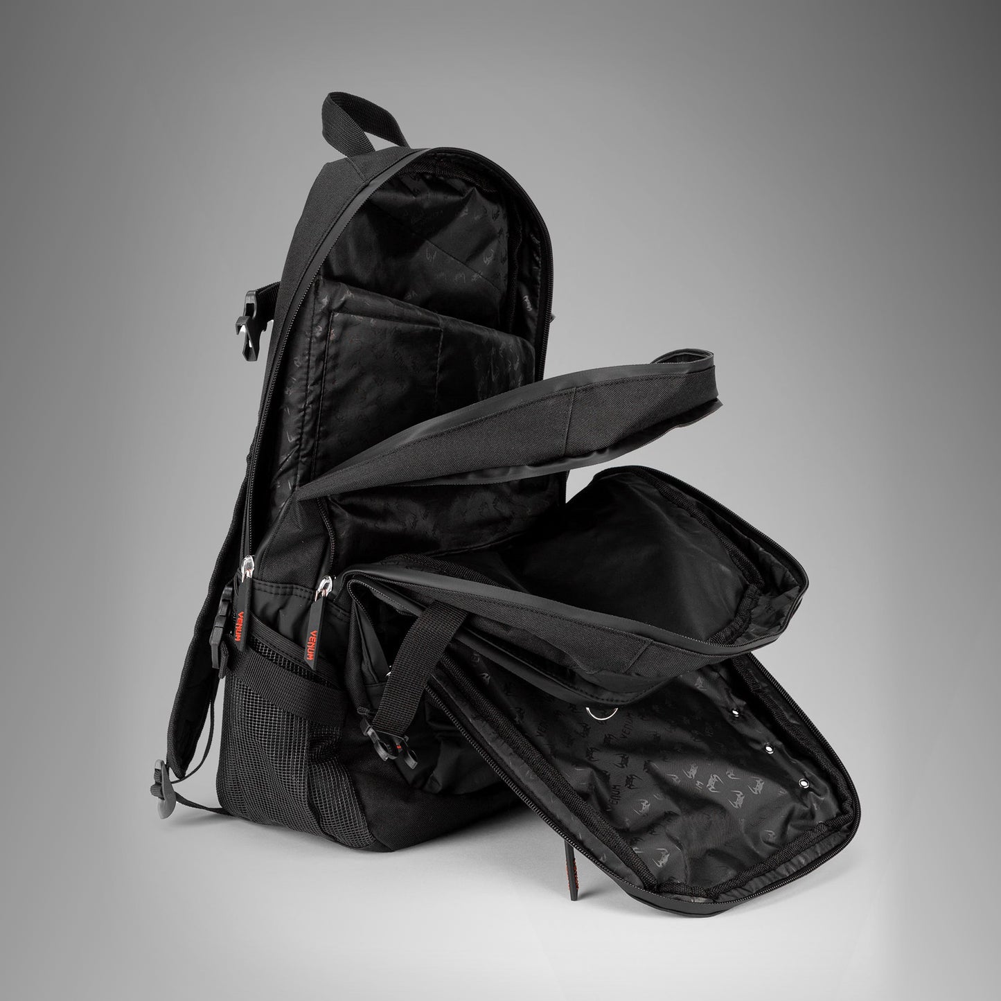 Venum Challenger Pro Evo 백팩 (20-25L) – 블랙/레드