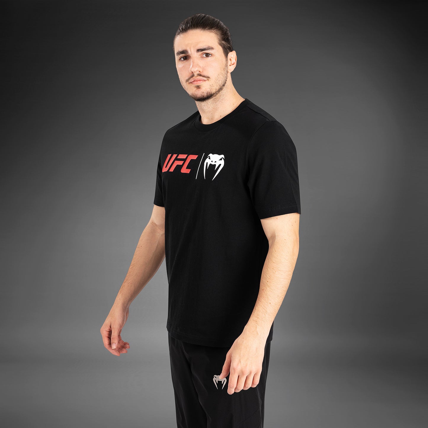 UFC Venum Classic 티셔츠 – 블랙/레드