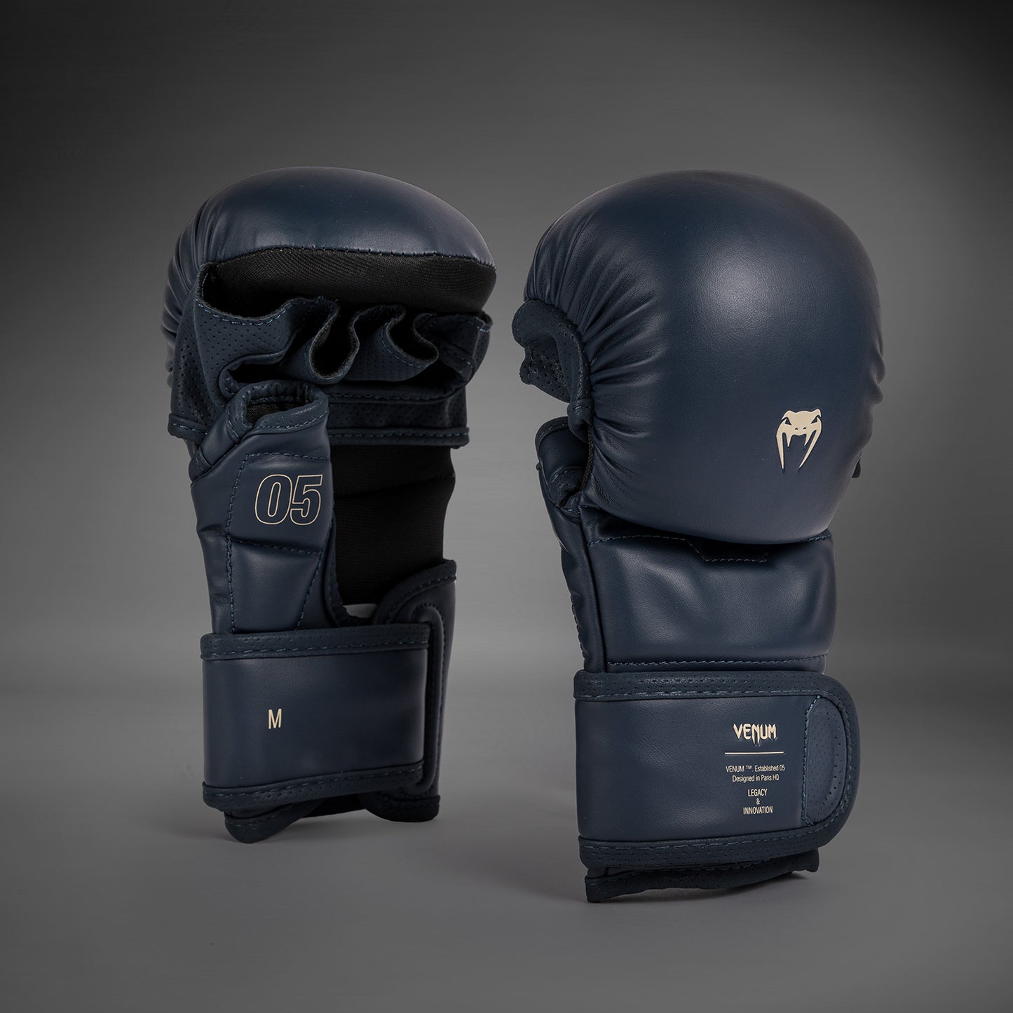 Venum Impact Evo MMA 스파링 글러브 – 아이시 블루