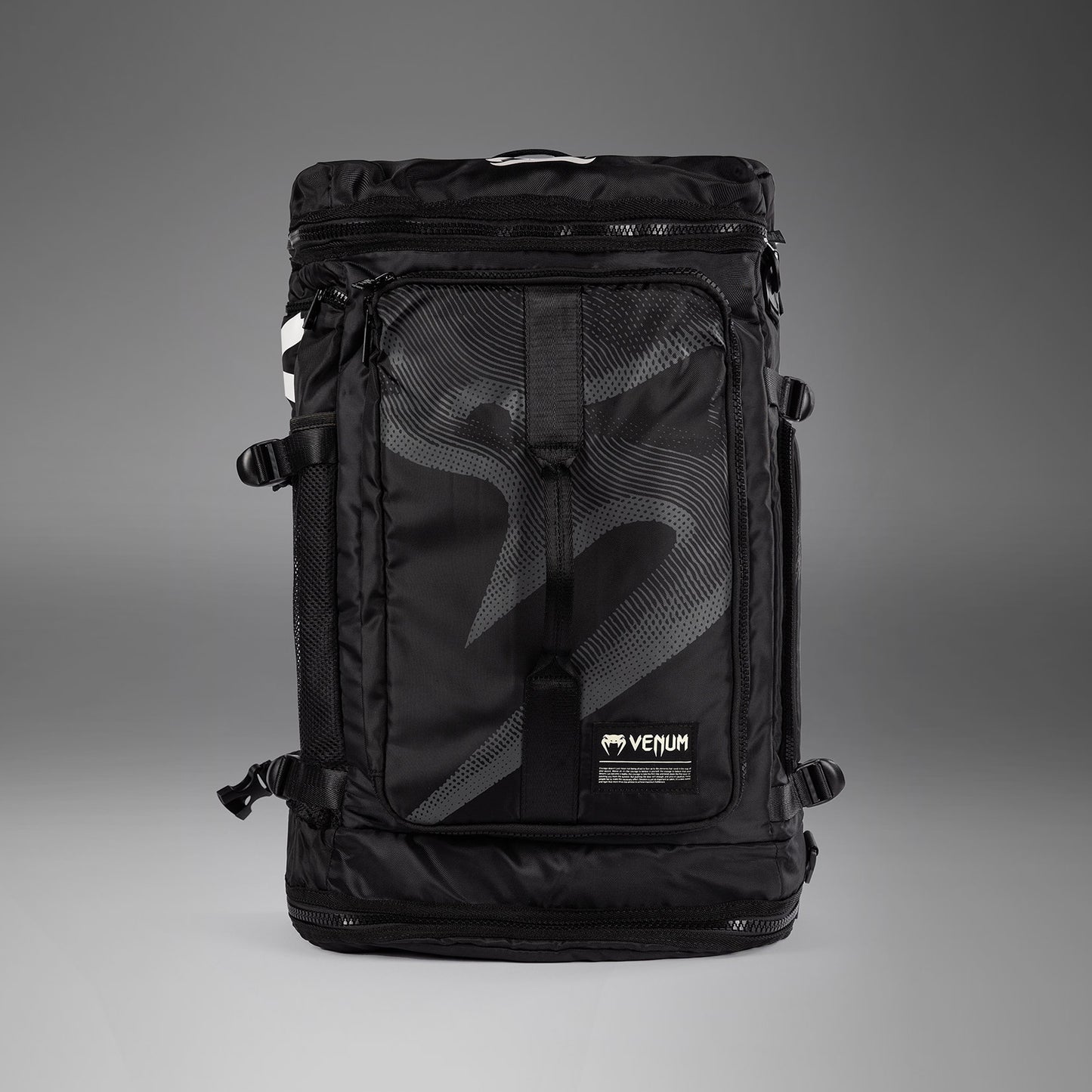 Venum Shockwave 컨버터블 스포츠백 (48L) – 블랙