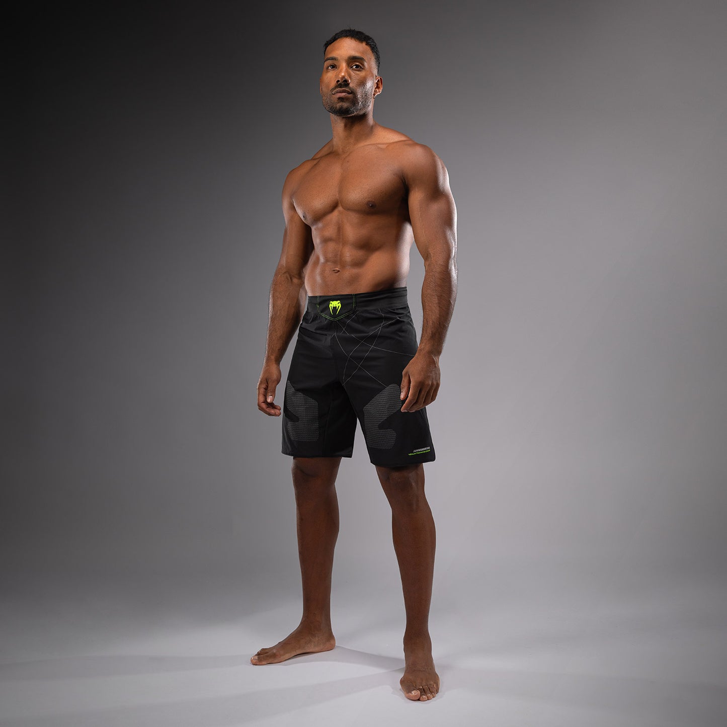 Venum Training Camp 4.0 파이트 쇼츠 – 블랙/네온 옐로우
