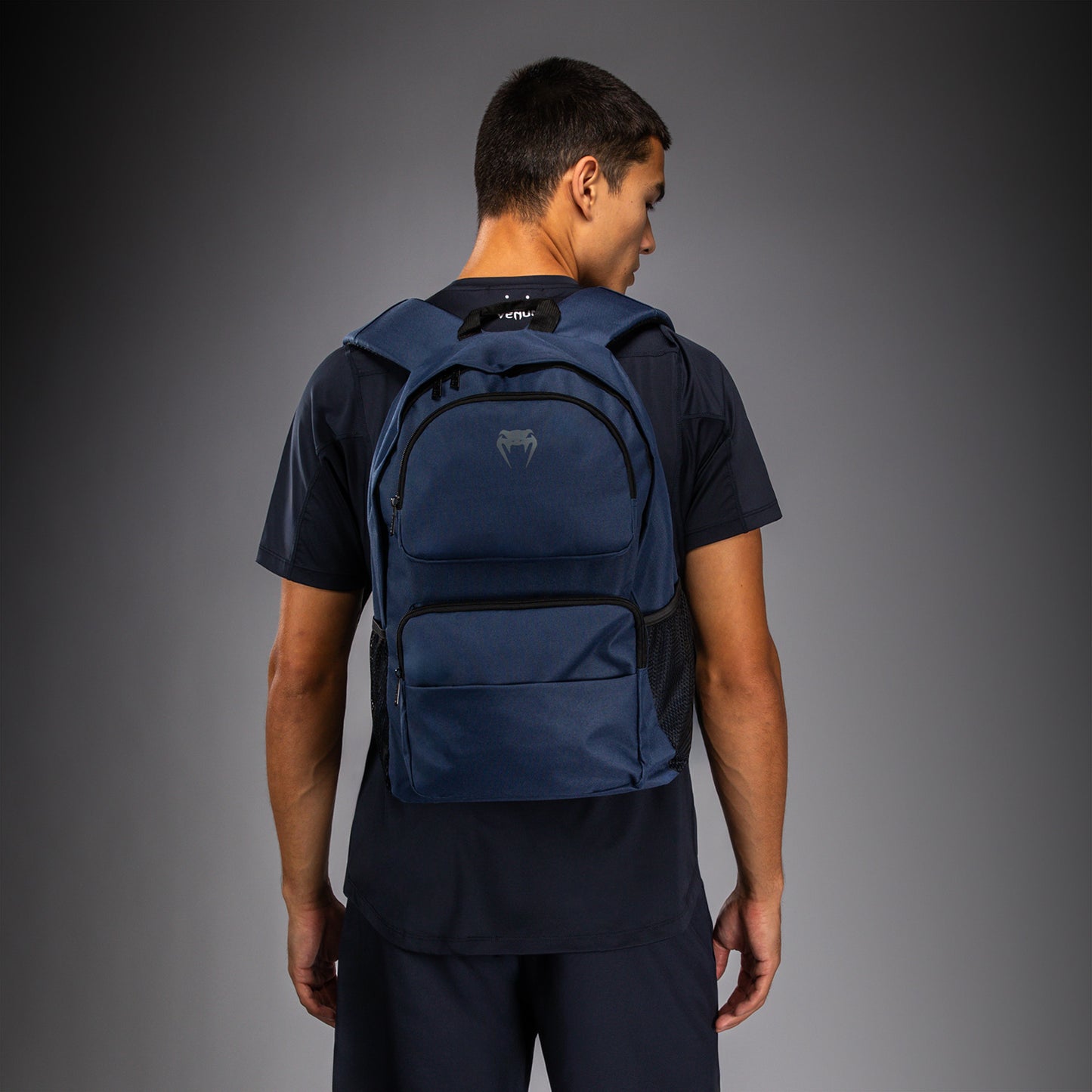 Venum Essential 스포츠 백 (24L) - 네이비 블루