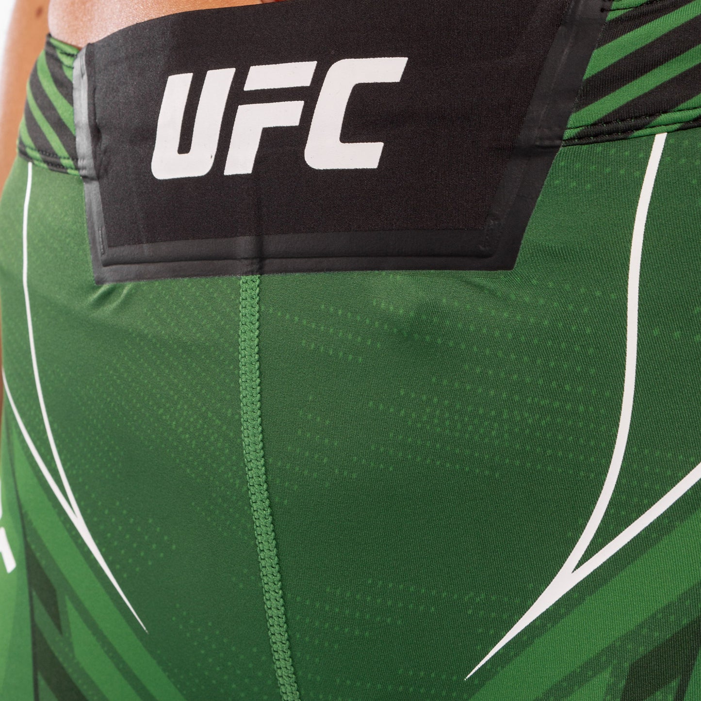 UFC Venum Authentic Fight Night 여성용 발리 투도 쇼츠 – 숏 핏 – 그린