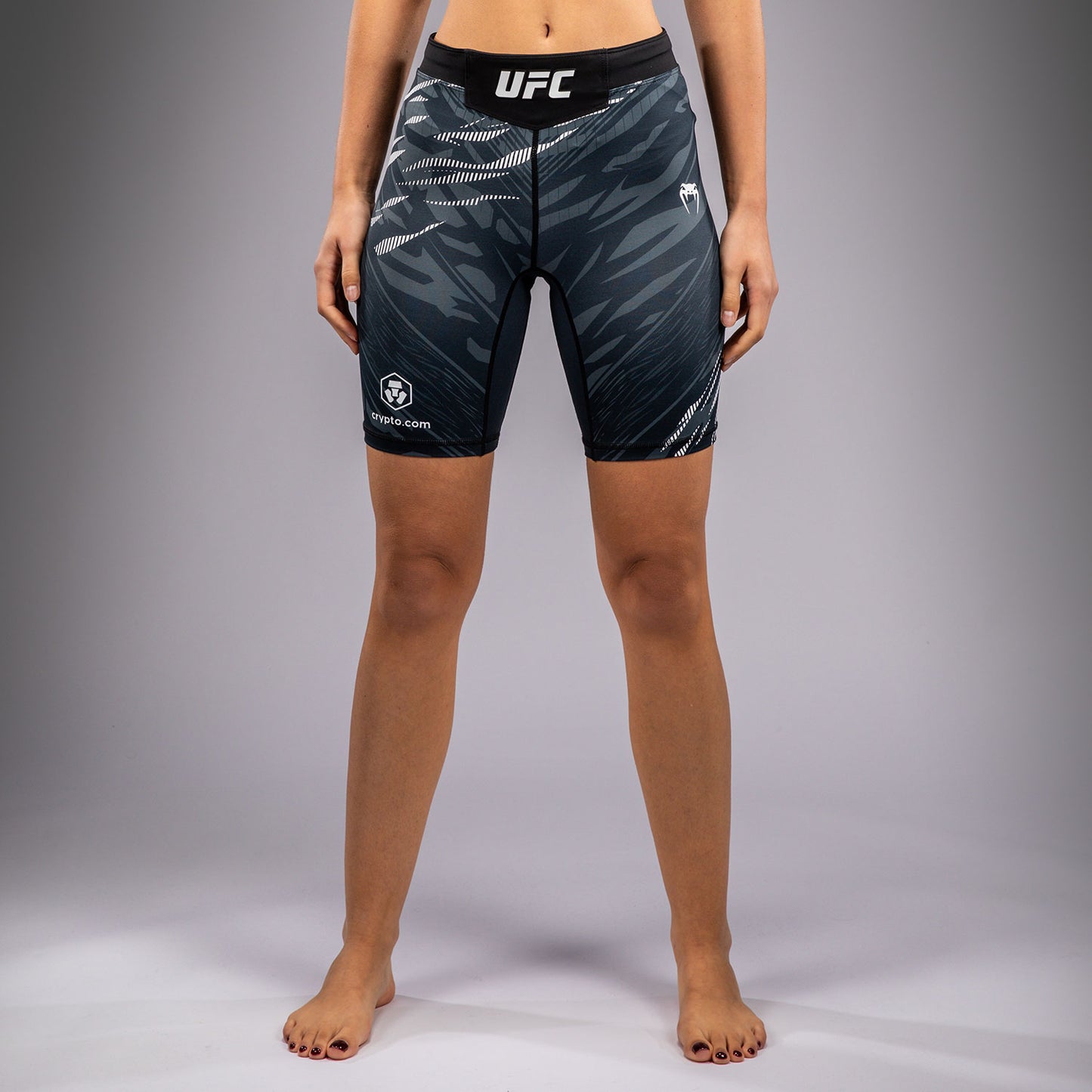 UFC Fusion by Venum 여성용 발리 투도 쇼츠 – 롱 핏 – 블랙