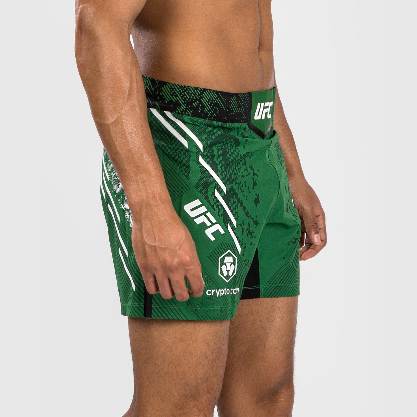 UFC Adrenaline by Venum Authentic Fight Night 남성용 파이트 쇼츠 – 숏 핏 – 그린