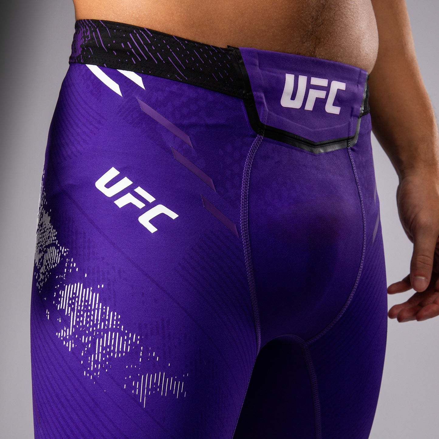 UFC Adrenaline by Venum Authentic Fight Night 남성용 발리 투도 쇼츠 – 퍼플