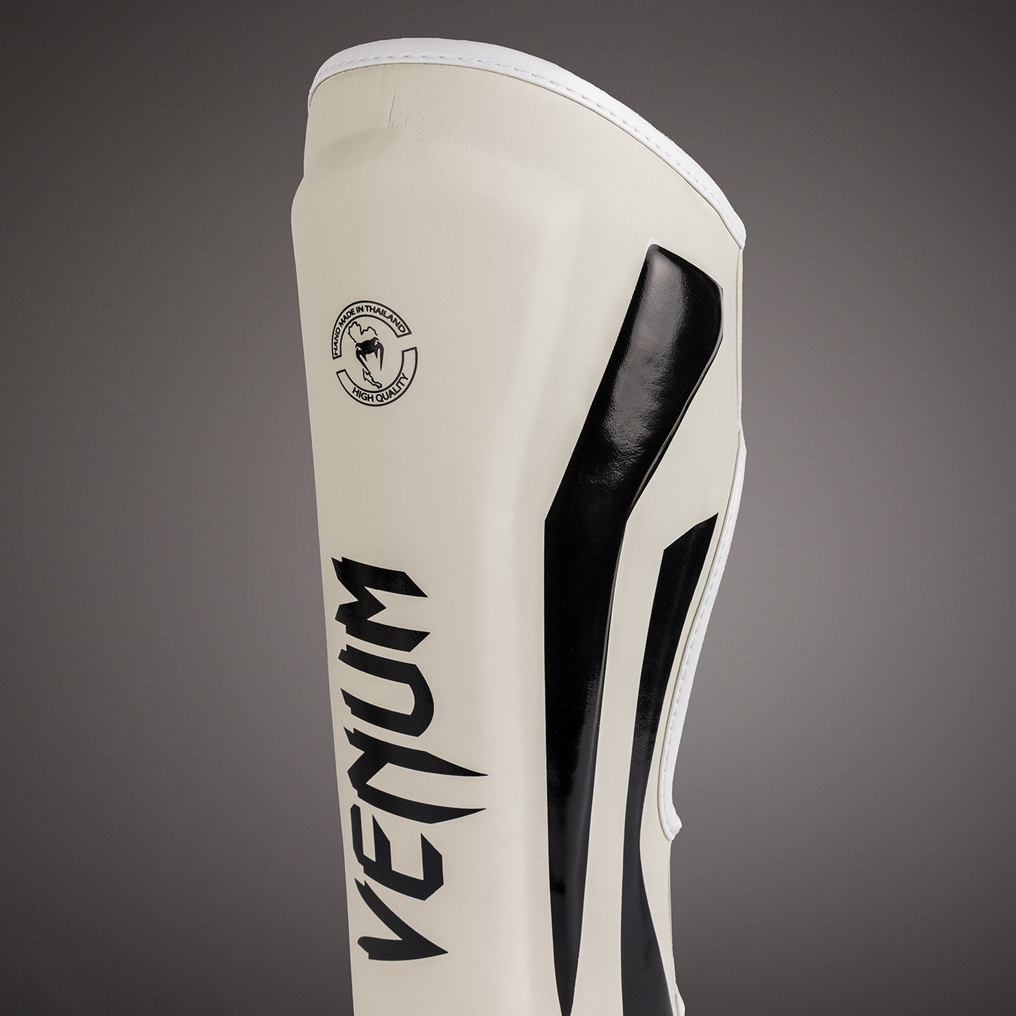 Venum Elite Standup 정강이 보호대 – 화이트/블랙