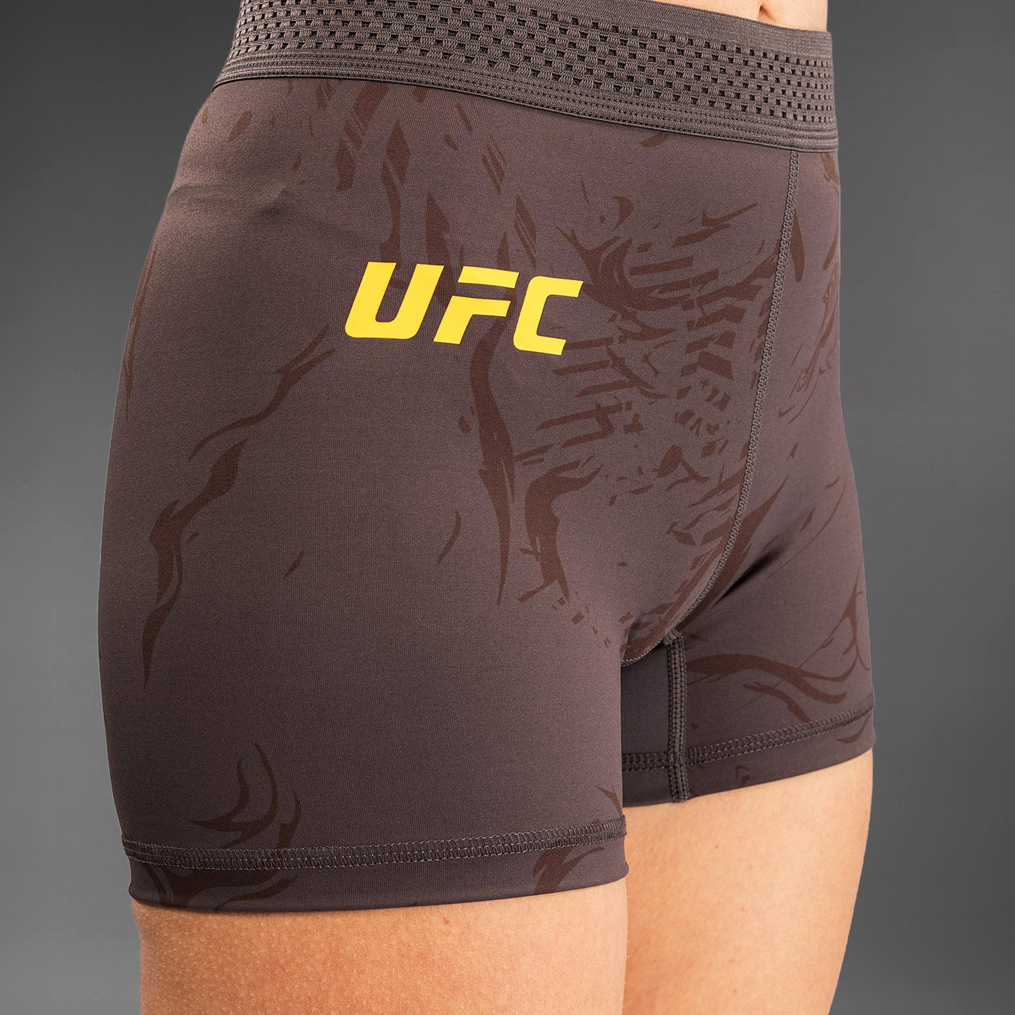 UFC Fusion by Venum Fight Week 여성용 발리 투도 쇼츠 – 어던 브라운