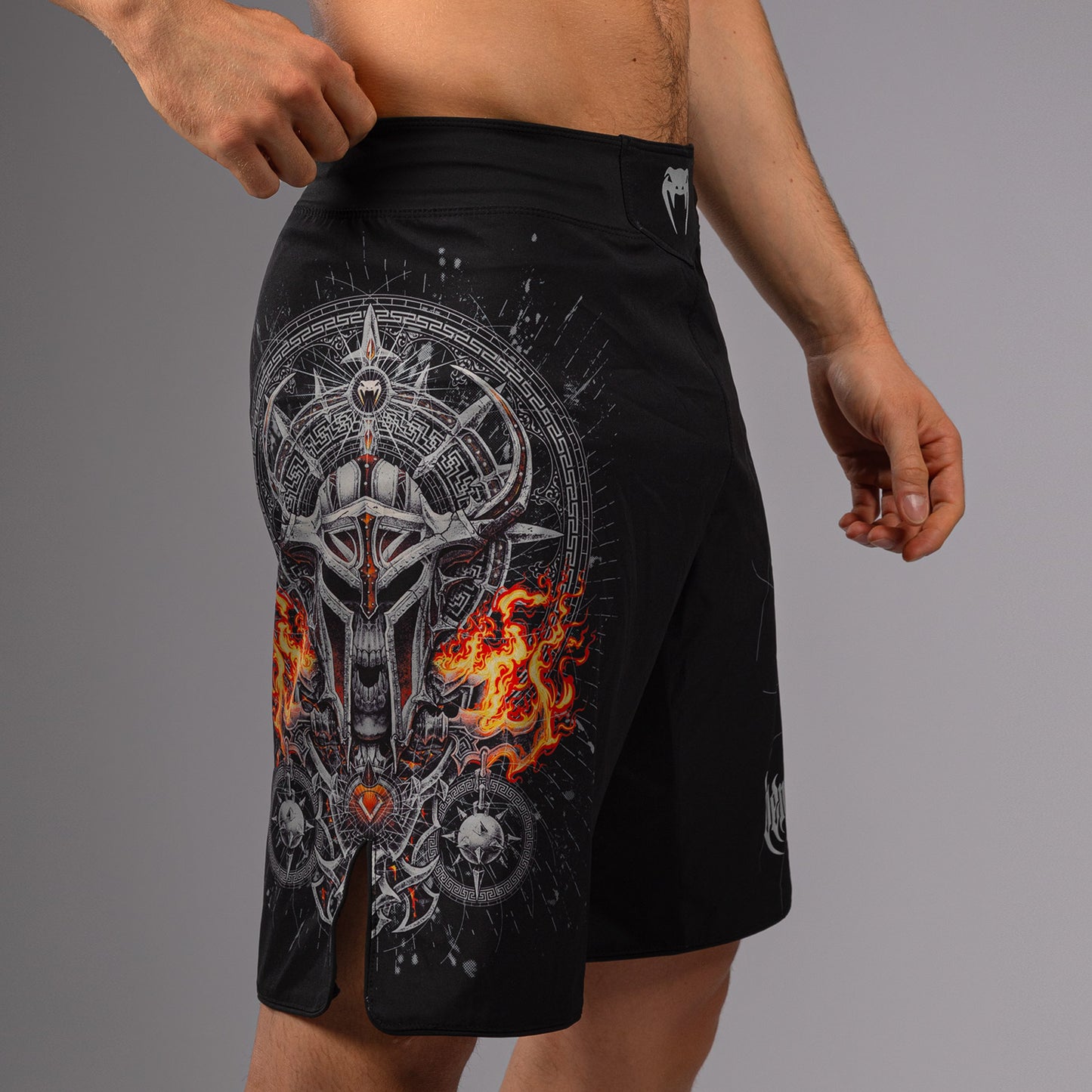 Venum Gladiator 5.0 남성용 파이트 쇼츠 – 블랙/실버