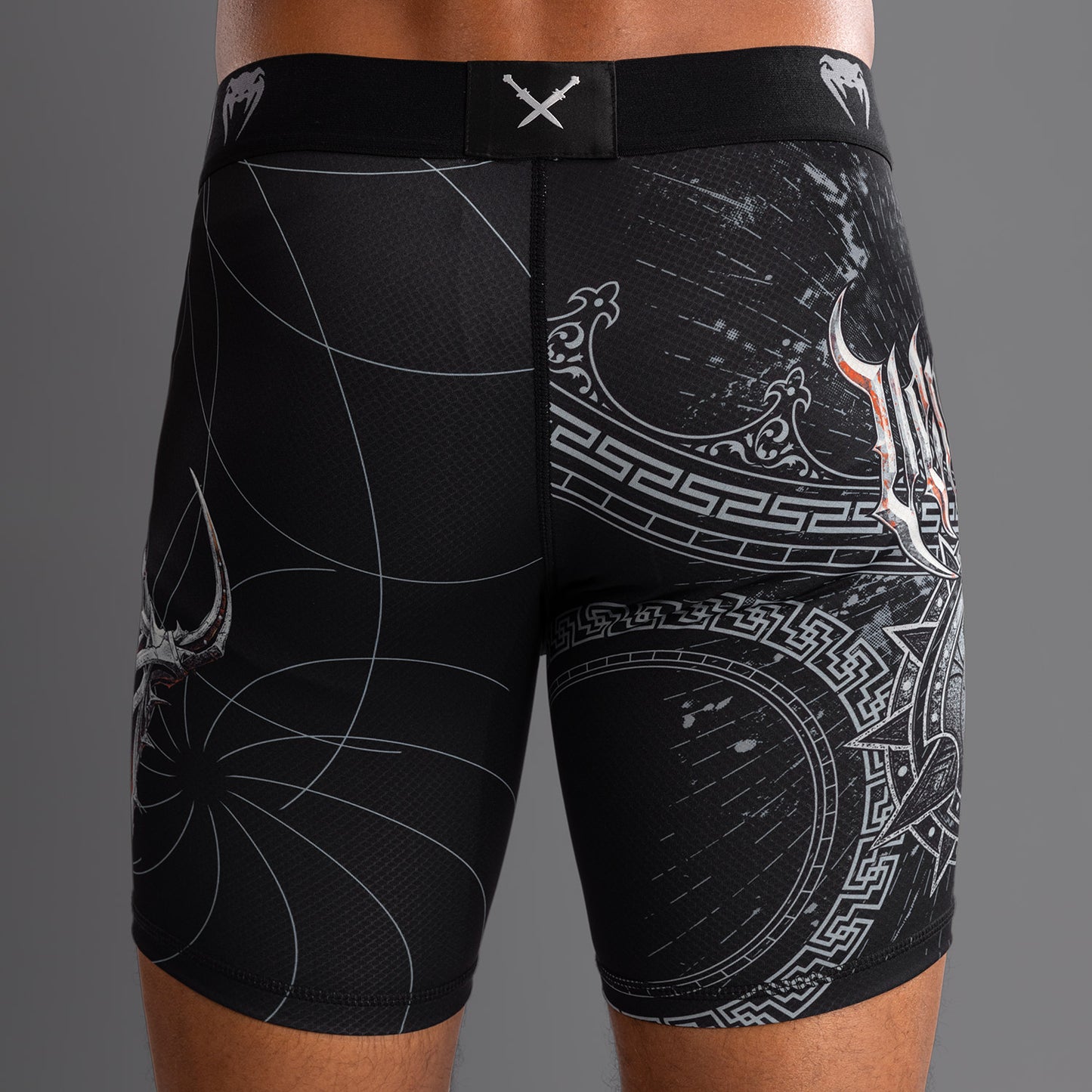Venum Gladiator 5.0 남성용 발리 투도 쇼츠 – 블랙/실버