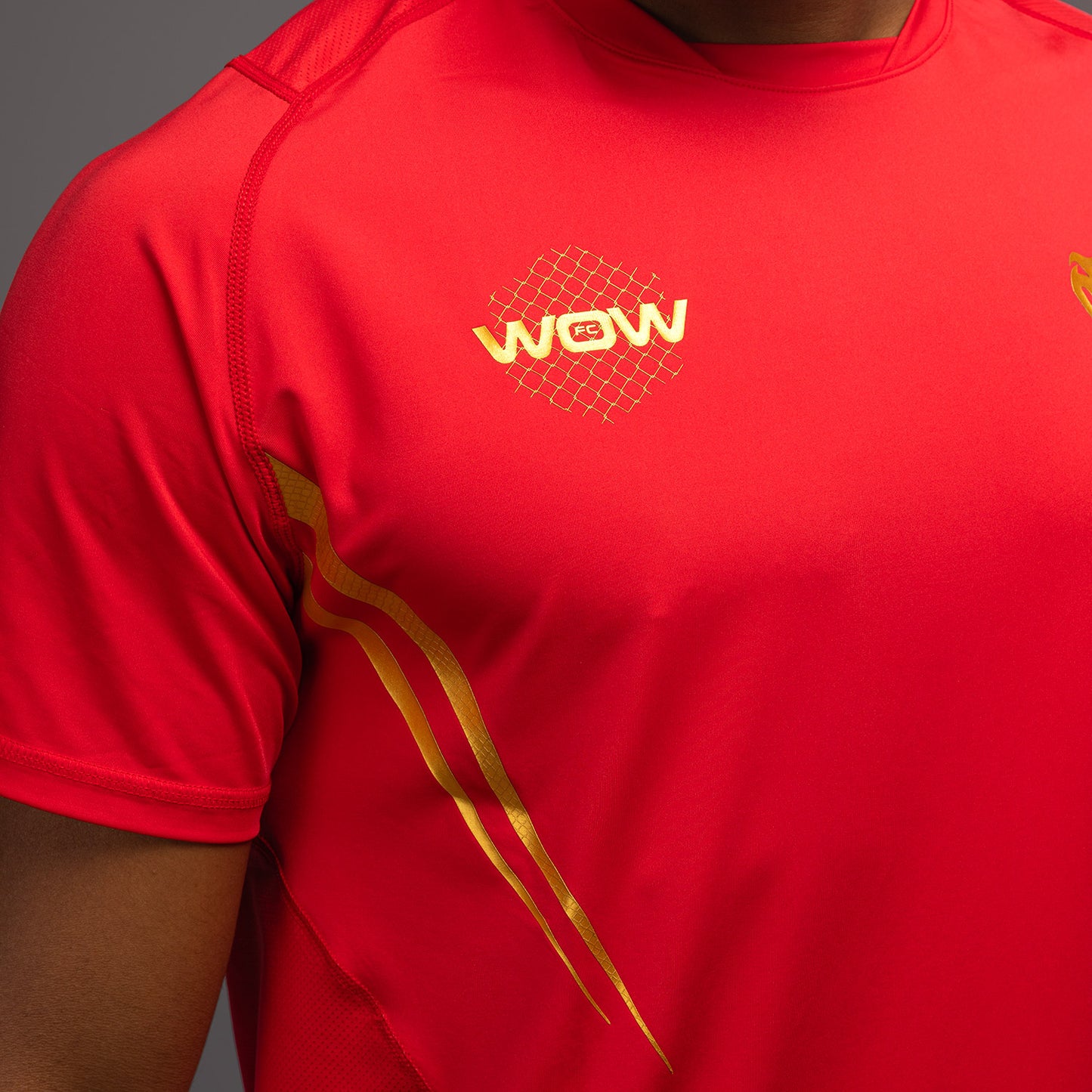 Venum x WOW FC 드라이 테크 티셔츠 – 파이어 레드/골드