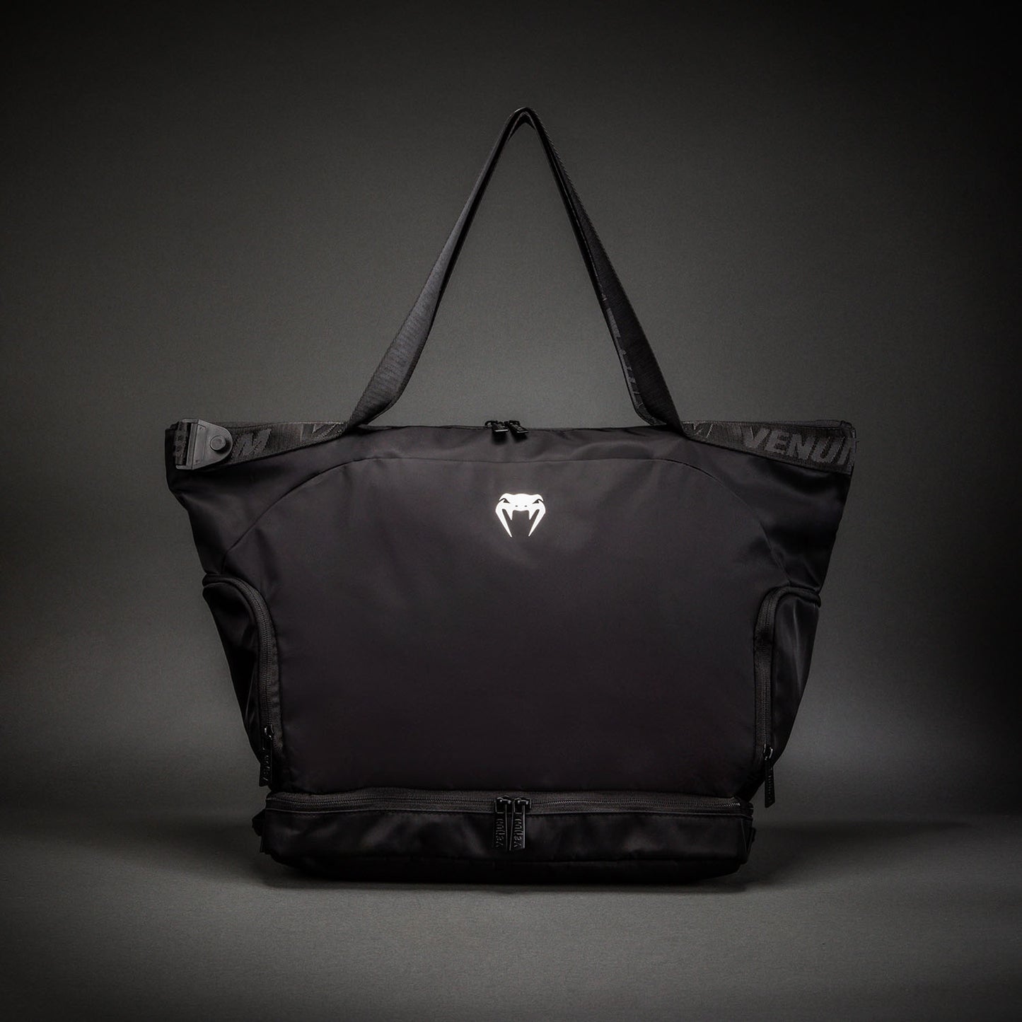 Venum Essential 스포츠 백 - 블랙