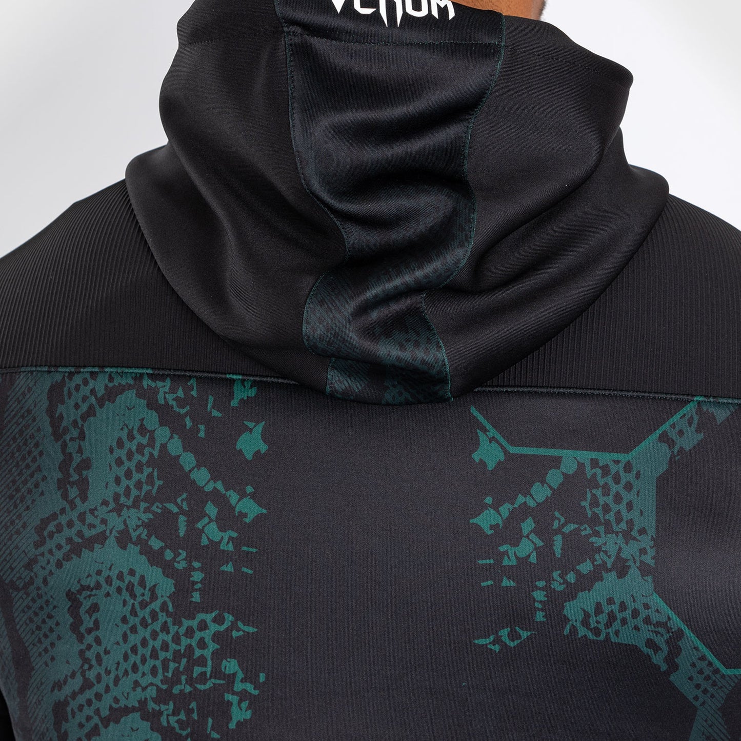 UFC Adrenaline by Venum Authentic Fight Night 남성용 워크아웃 후디 – 그린/블랙