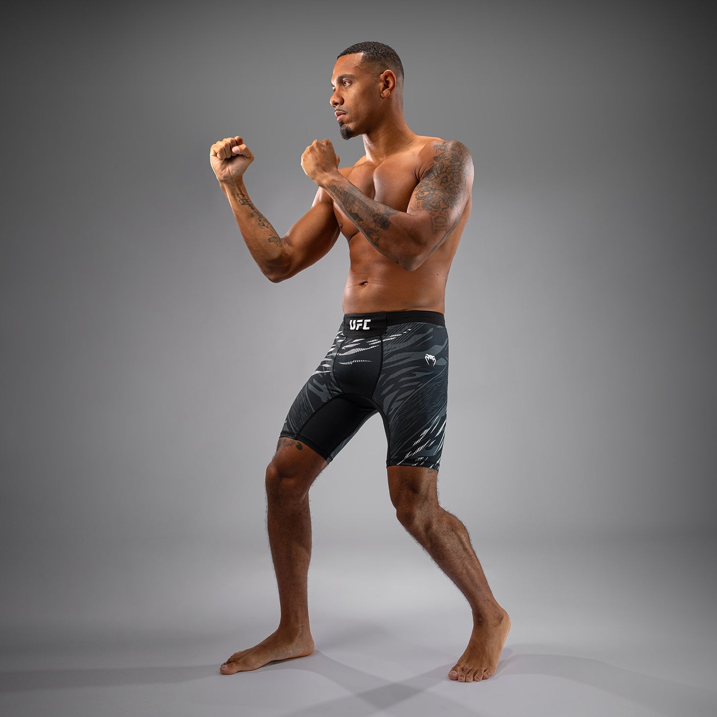 UFC Fusion by Venum 남성용 발리 투도 쇼츠 – 블랙