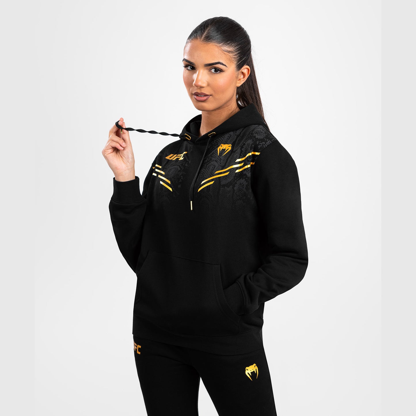 UFC Adrenaline by Venum Replica 여성용 풀오버 후디 – 챔피언
